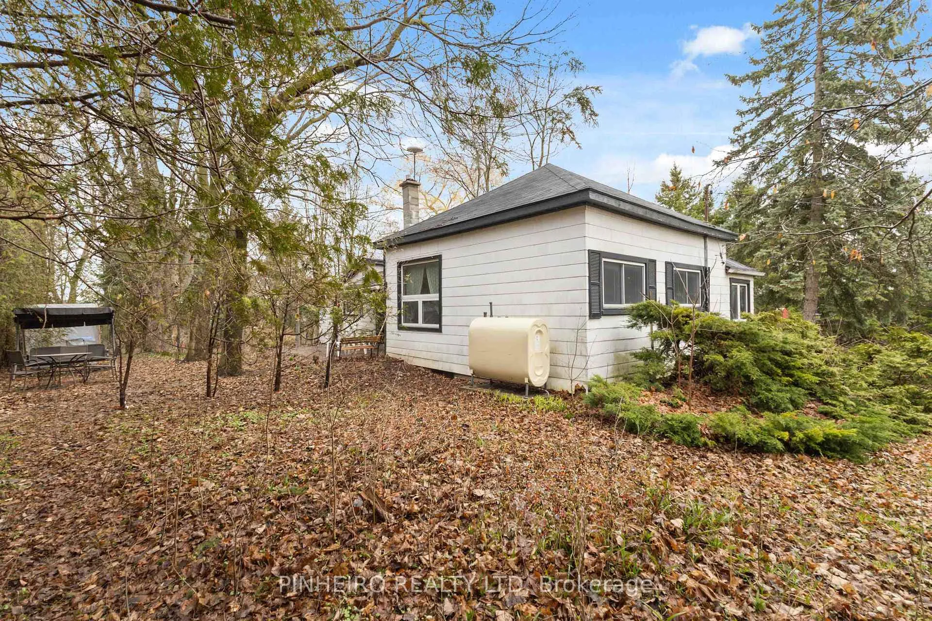 Photo 14 of 16376 Elginfield Road, Lucan Biddulph, Granton — HOMEH
