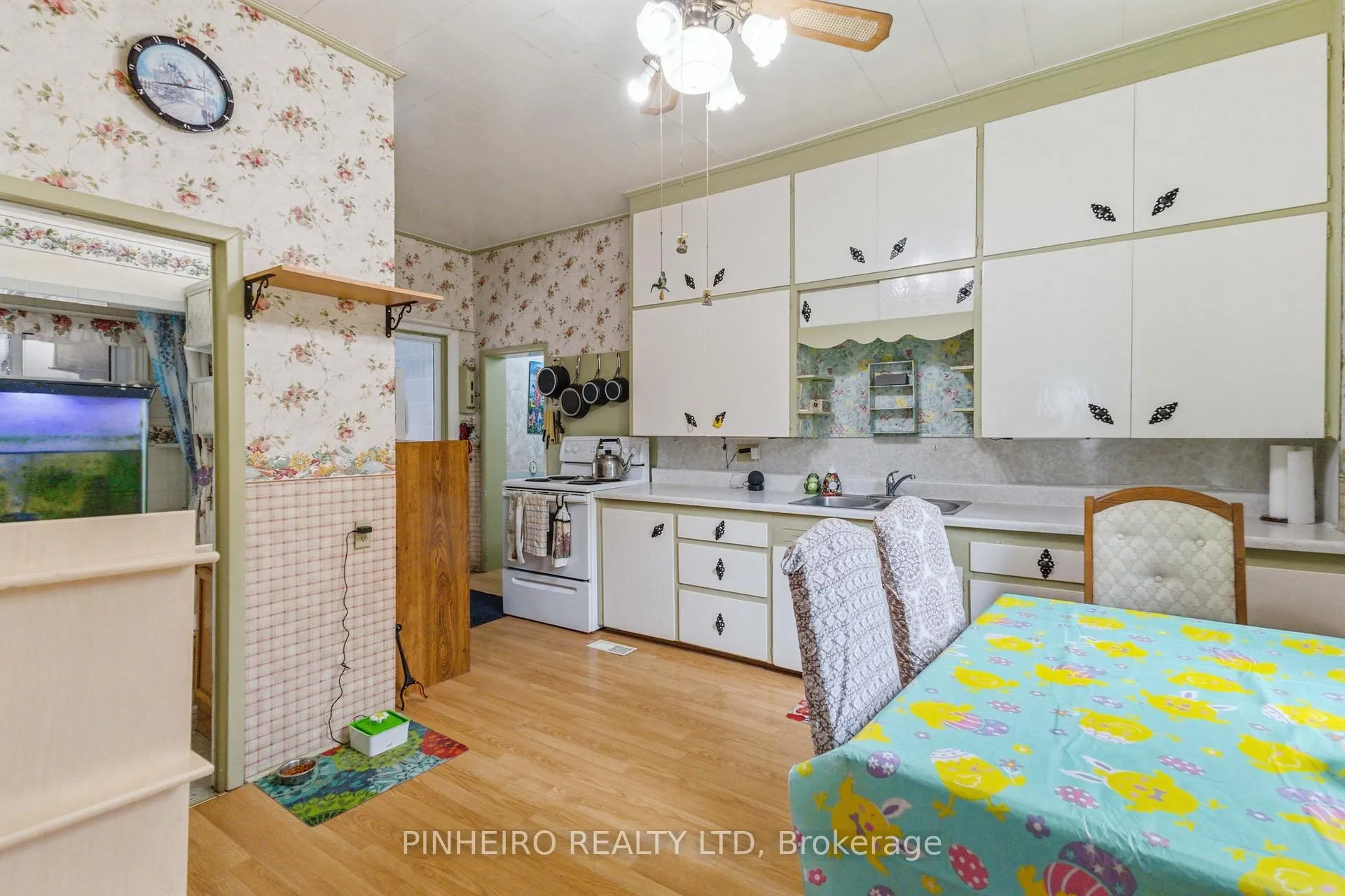 Photo 20 of 16376 Elginfield Road, Lucan Biddulph, Granton — HOMEH