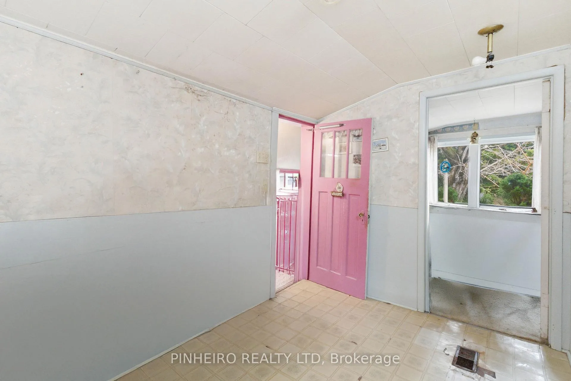 Photo 24 of 16376 Elginfield Road, Lucan Biddulph, Granton — HOMEH