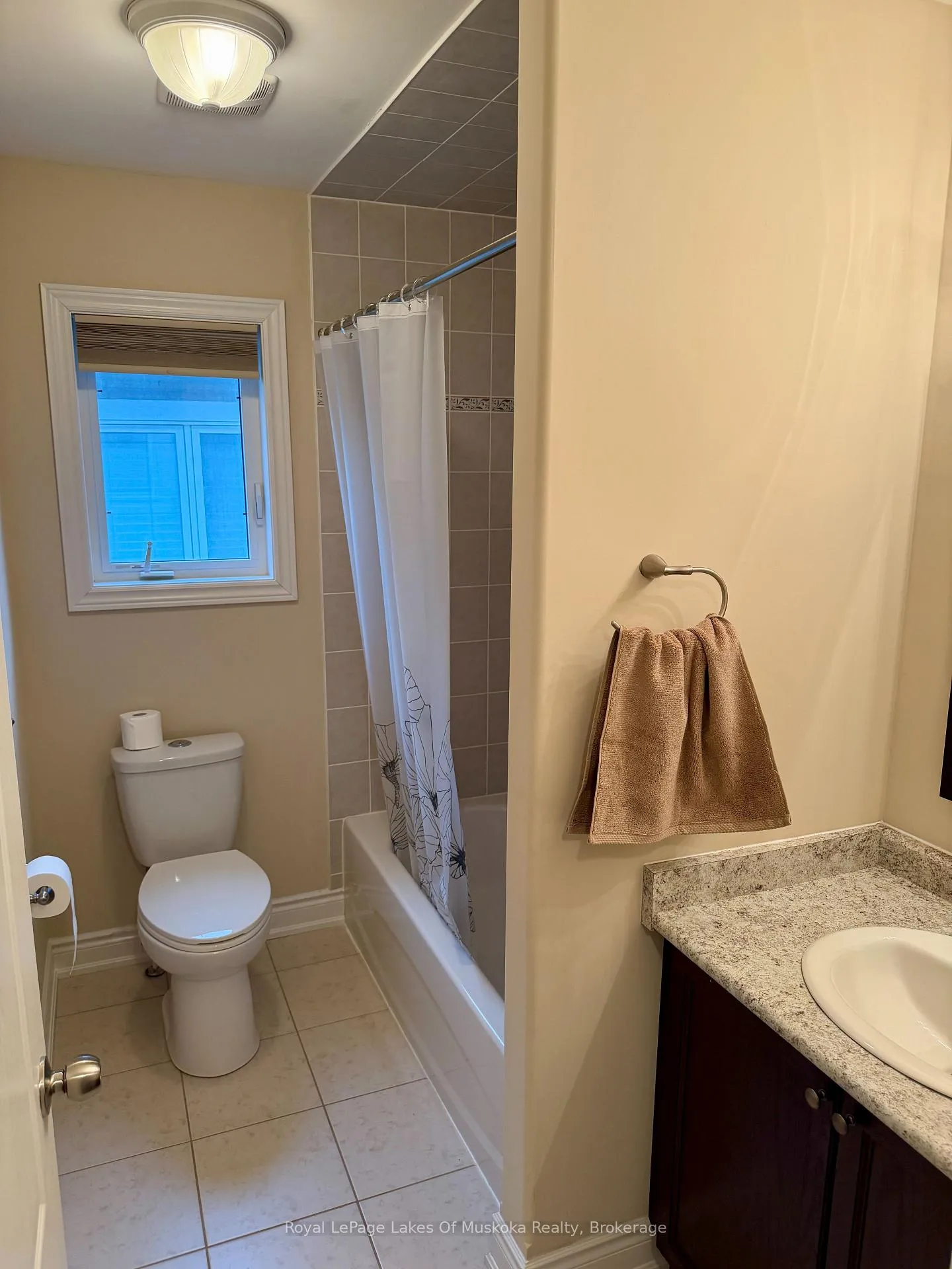 Photo 25 of 3038 Emperor Drive, Orillia — HOMEH