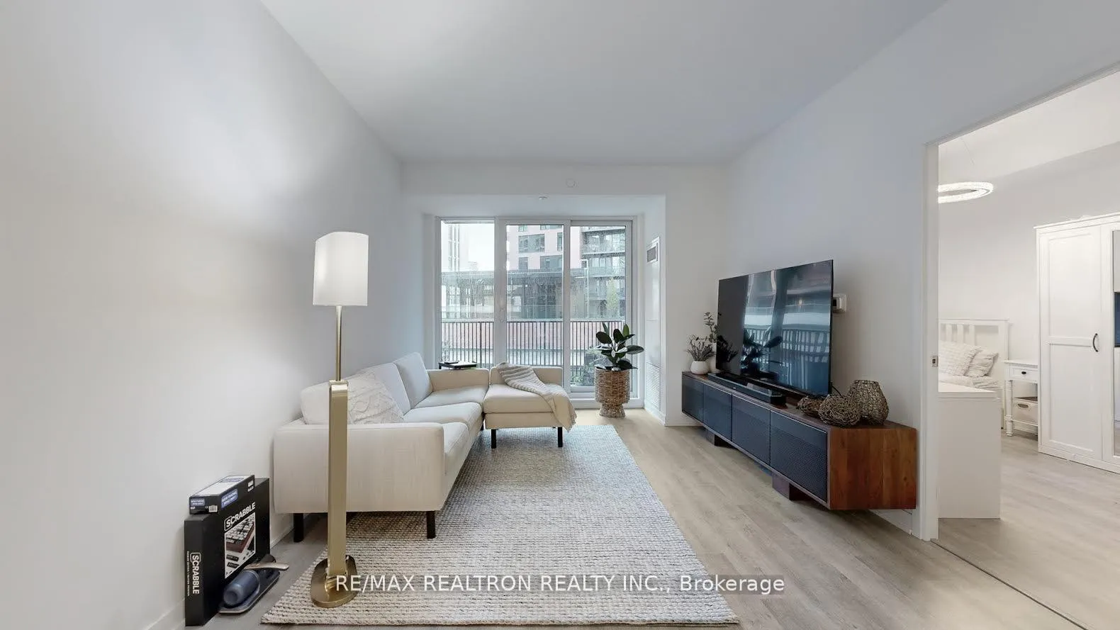 Photo 4 of Unit 319C, 38 Simcoe Promenade Circle, Markham, Unionville — HOMEH