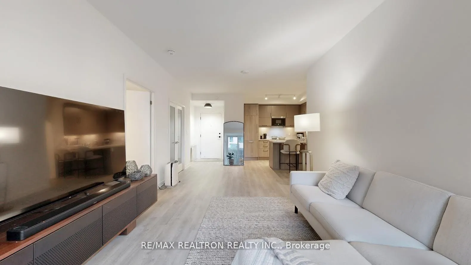 Photo 5 of Unit 319C, 38 Simcoe Promenade Circle, Markham, Unionville — HOMEH