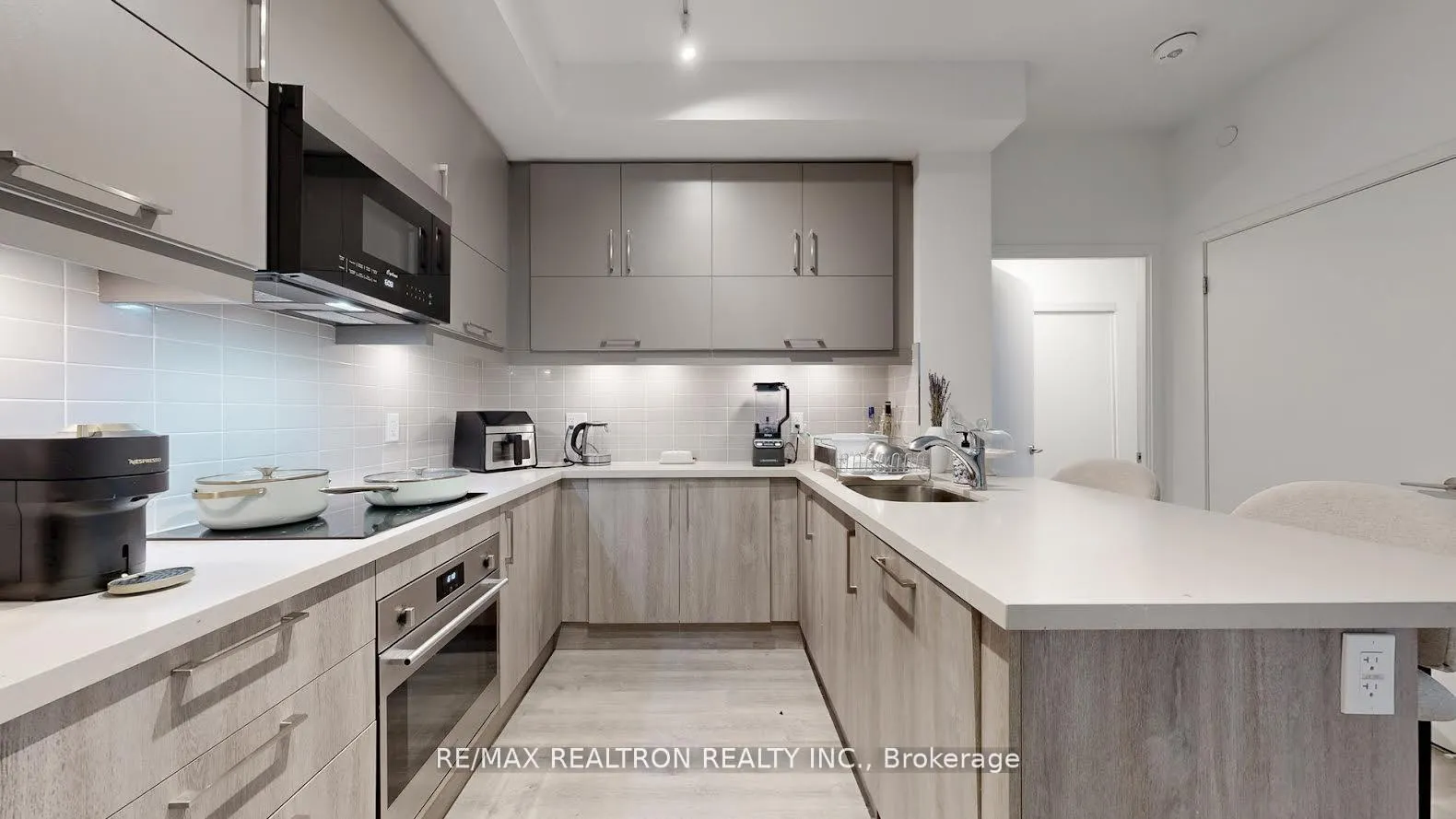 Photo 9 of Unit 319C, 38 Simcoe Promenade Circle, Markham, Unionville — HOMEH