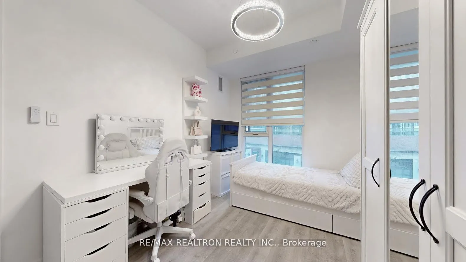 Photo 15 of Unit 319C, 38 Simcoe Promenade Circle, Markham, Unionville — HOMEH