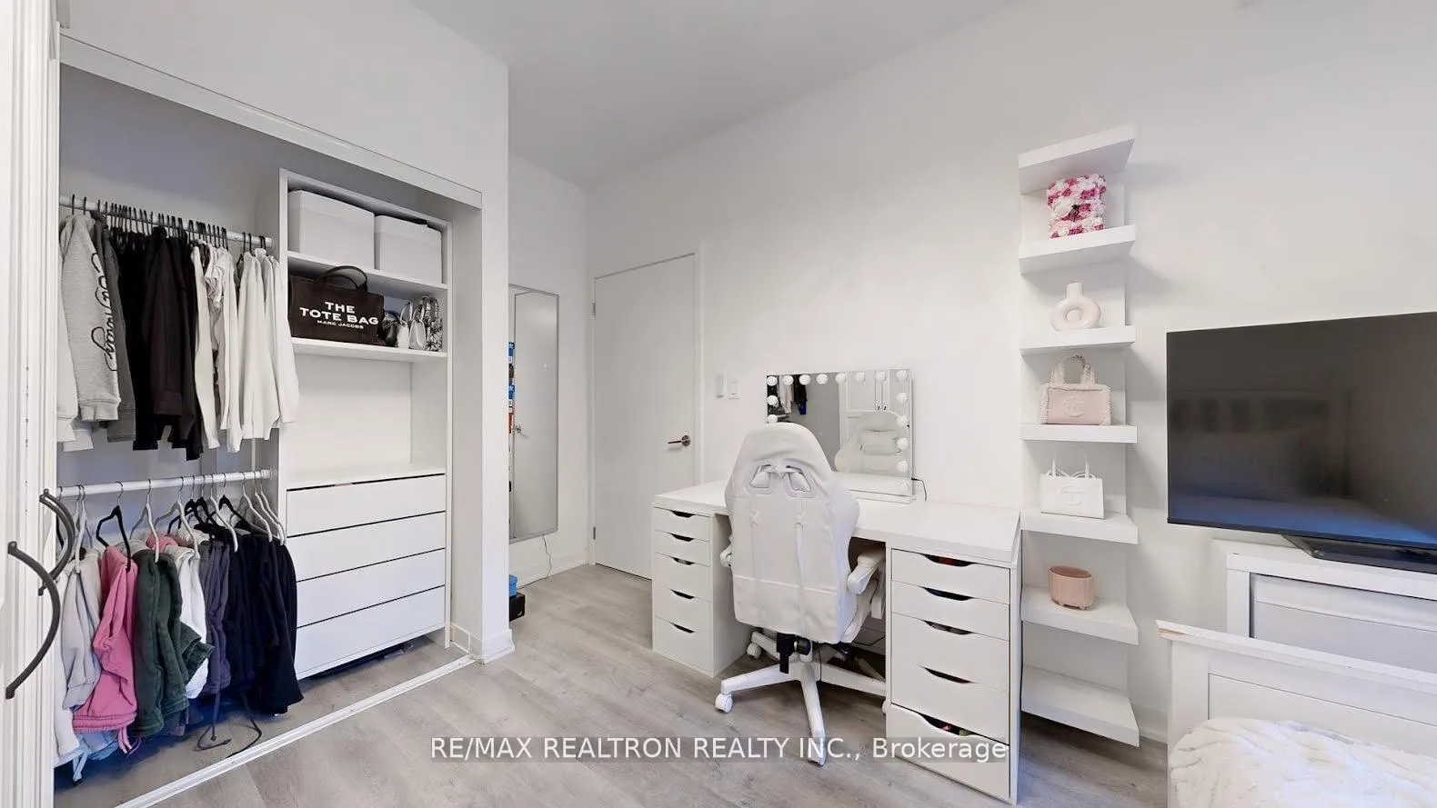 Photo 17 of Unit 319C, 38 Simcoe Promenade Circle, Markham, Unionville — HOMEH