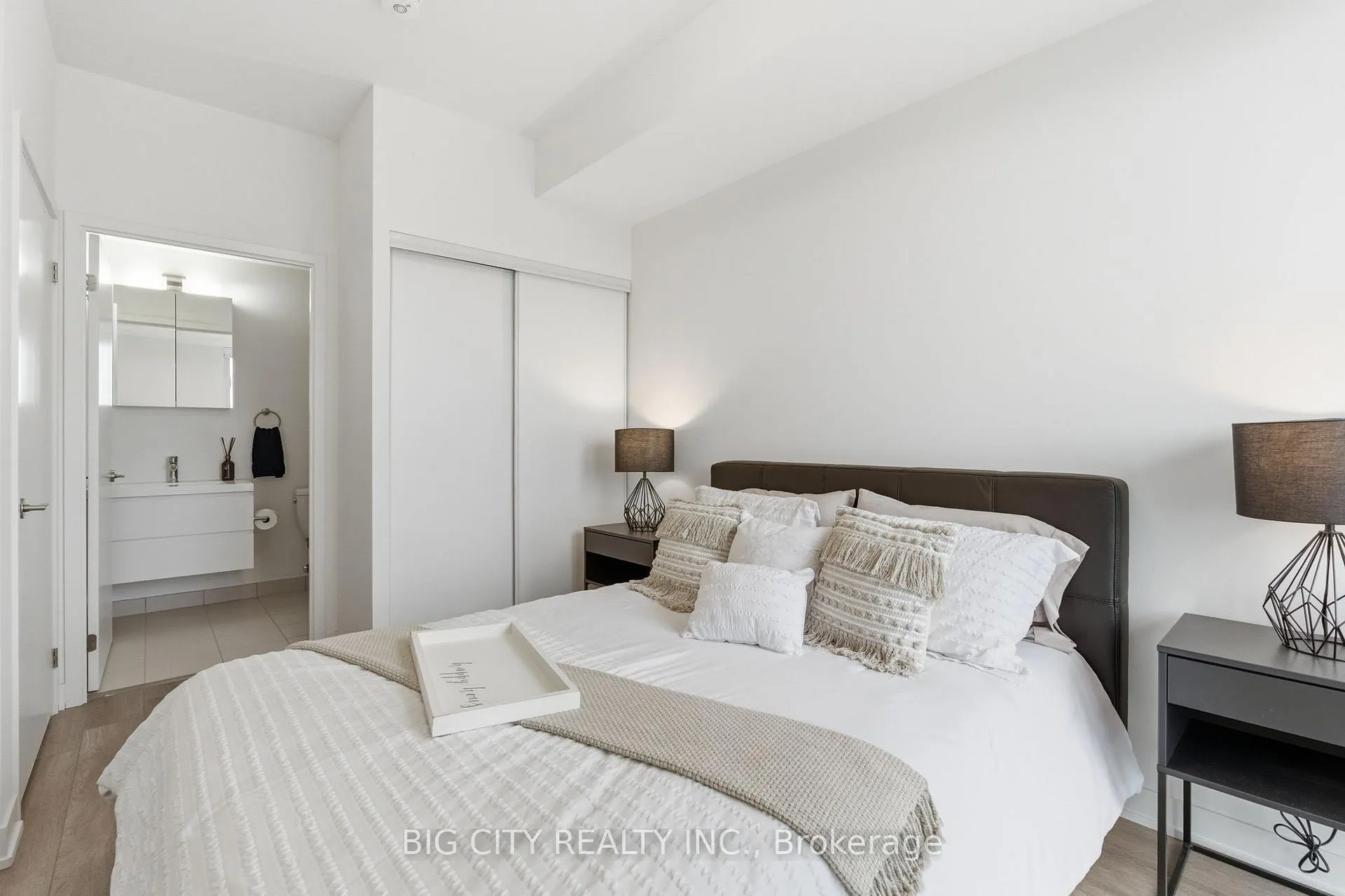 Photo 22 of Unit 1609, 292 Verdale Crossing, Markham, Unionville — HOMEH