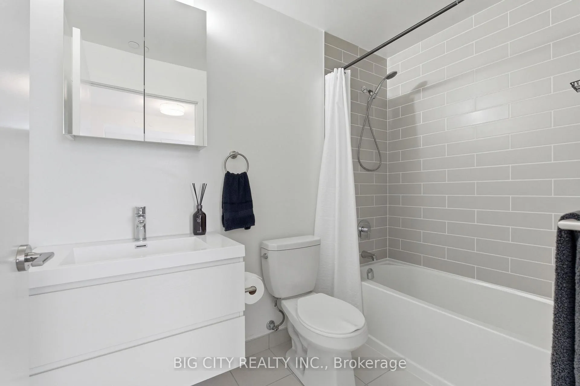 Photo 23 of Unit 1609, 292 Verdale Crossing, Markham, Unionville — HOMEH