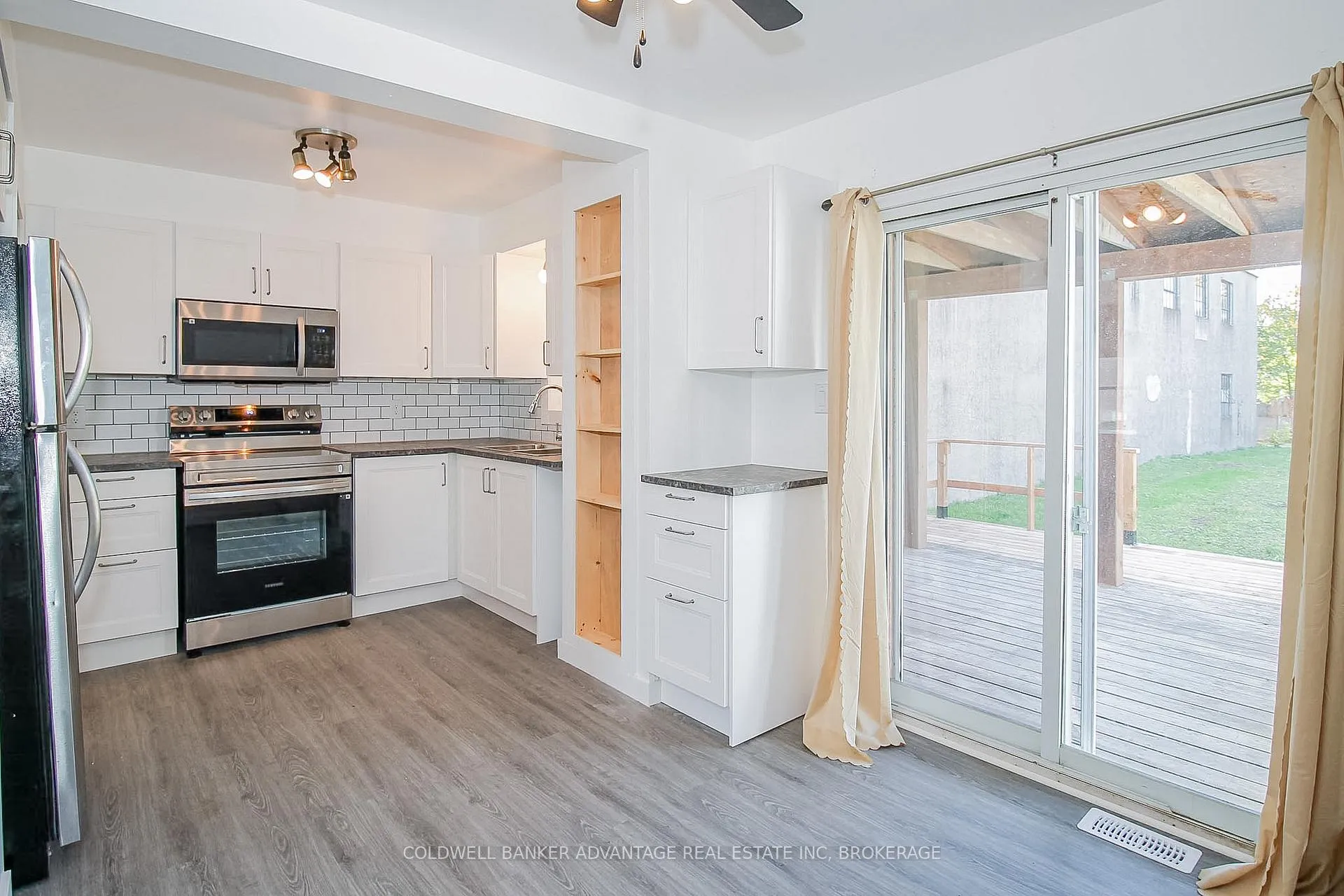 Photo 8 of 215 Burgar Street, Welland, Welland Downtown — HOMEH