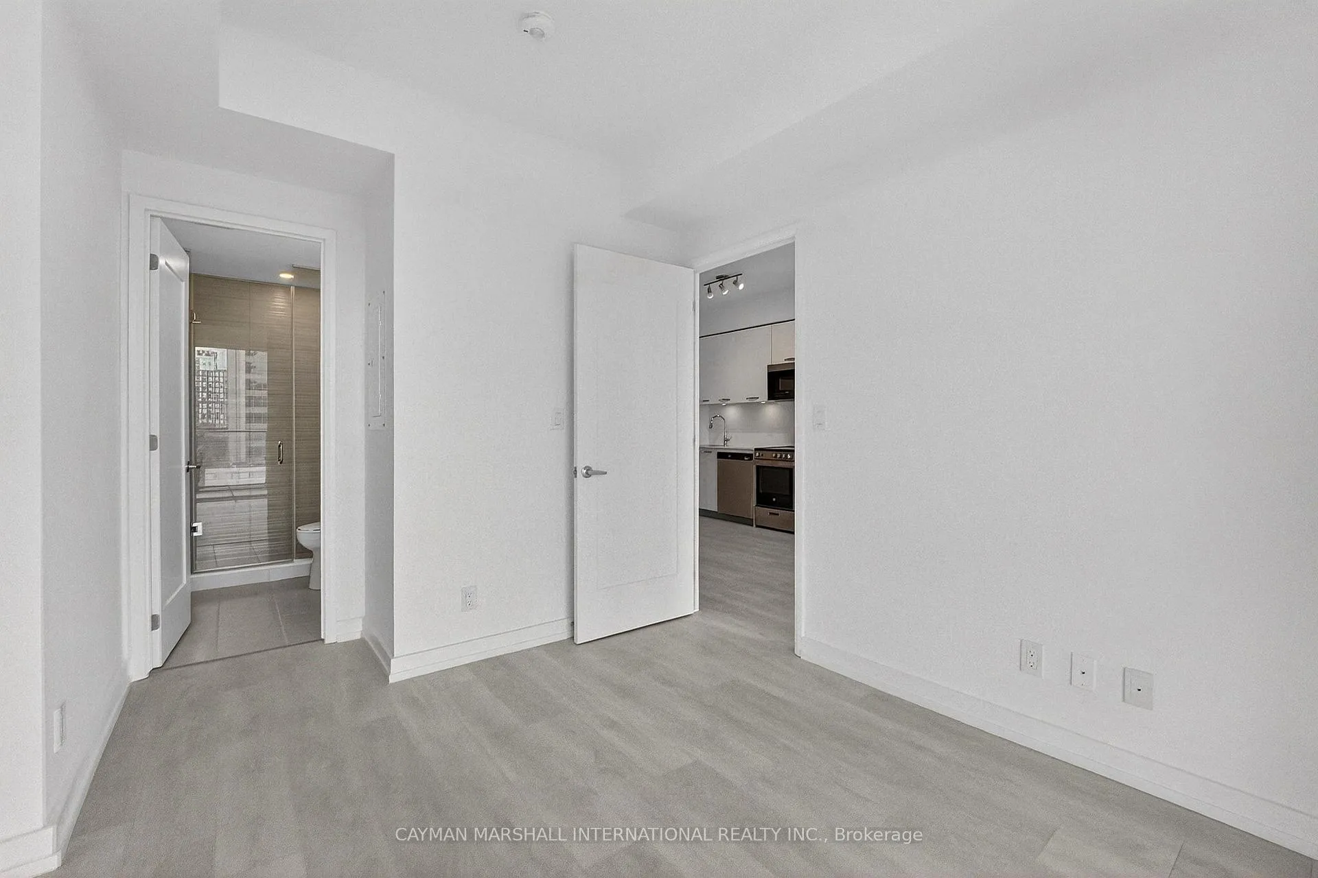 Photo 6 of Unit 804, 75 James Street S, Hamilton, Corktown — HOMEH