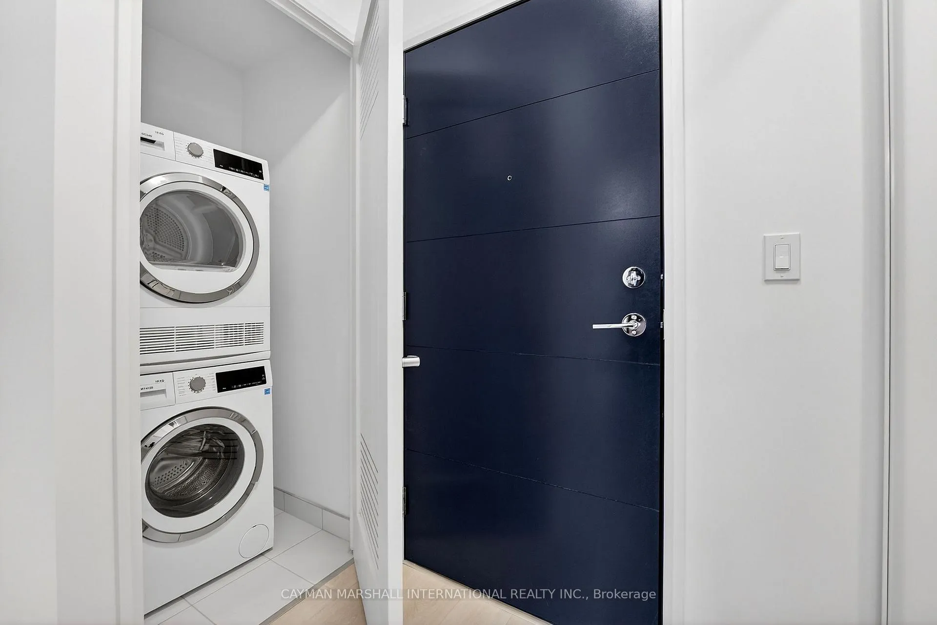 Photo 12 of Unit 804, 75 James Street S, Hamilton, Corktown — HOMEH