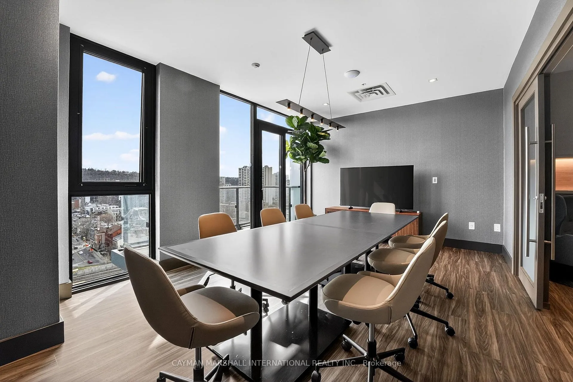 Photo 18 of Unit 804, 75 James Street S, Hamilton, Corktown — HOMEH