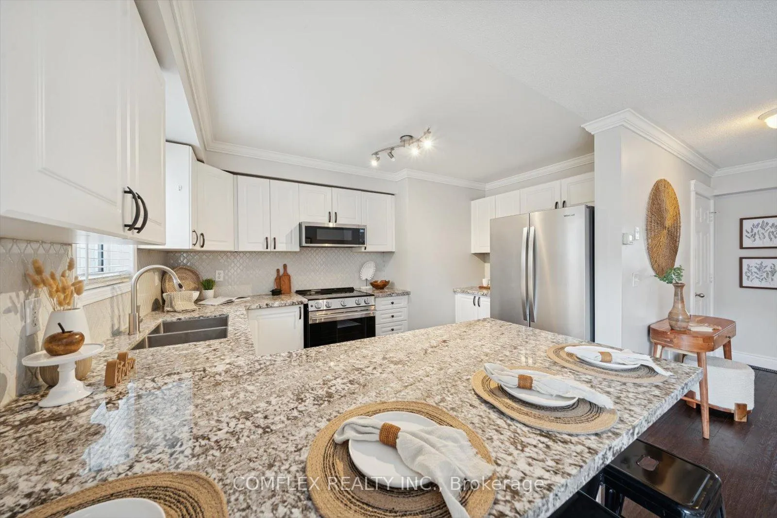 Photo 14 of 82 Bexley Crescent, Whitby, Brooklin — HOMEH