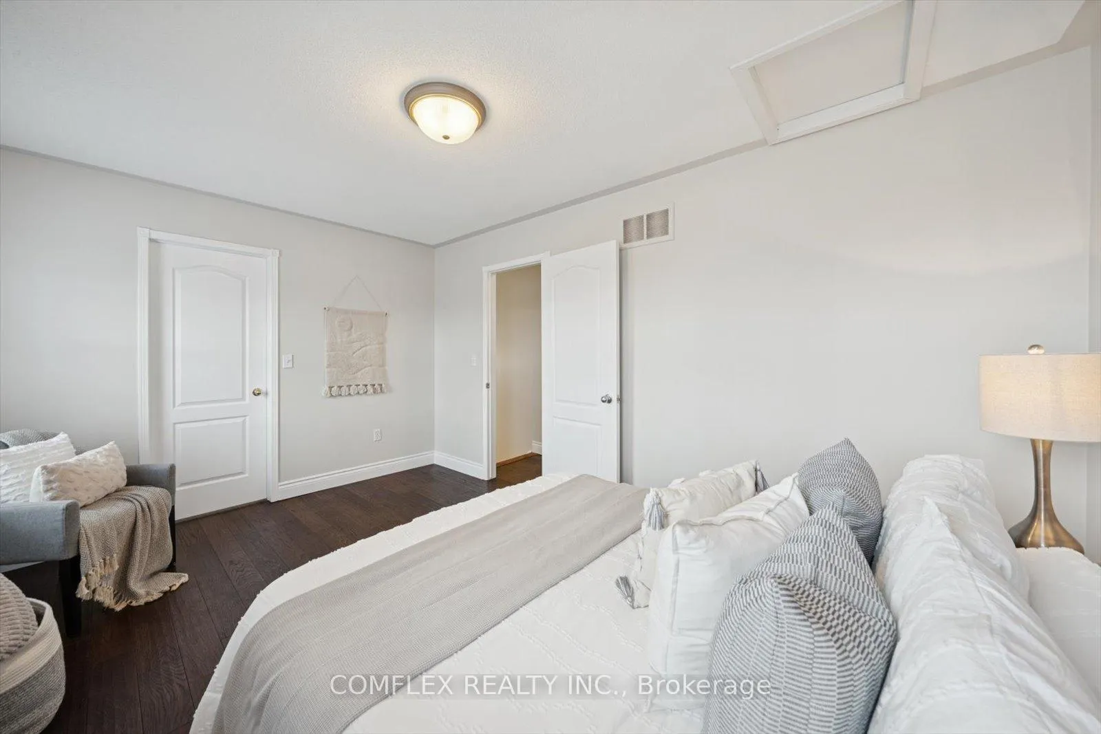 Photo 22 of 82 Bexley Crescent, Whitby, Brooklin — HOMEH