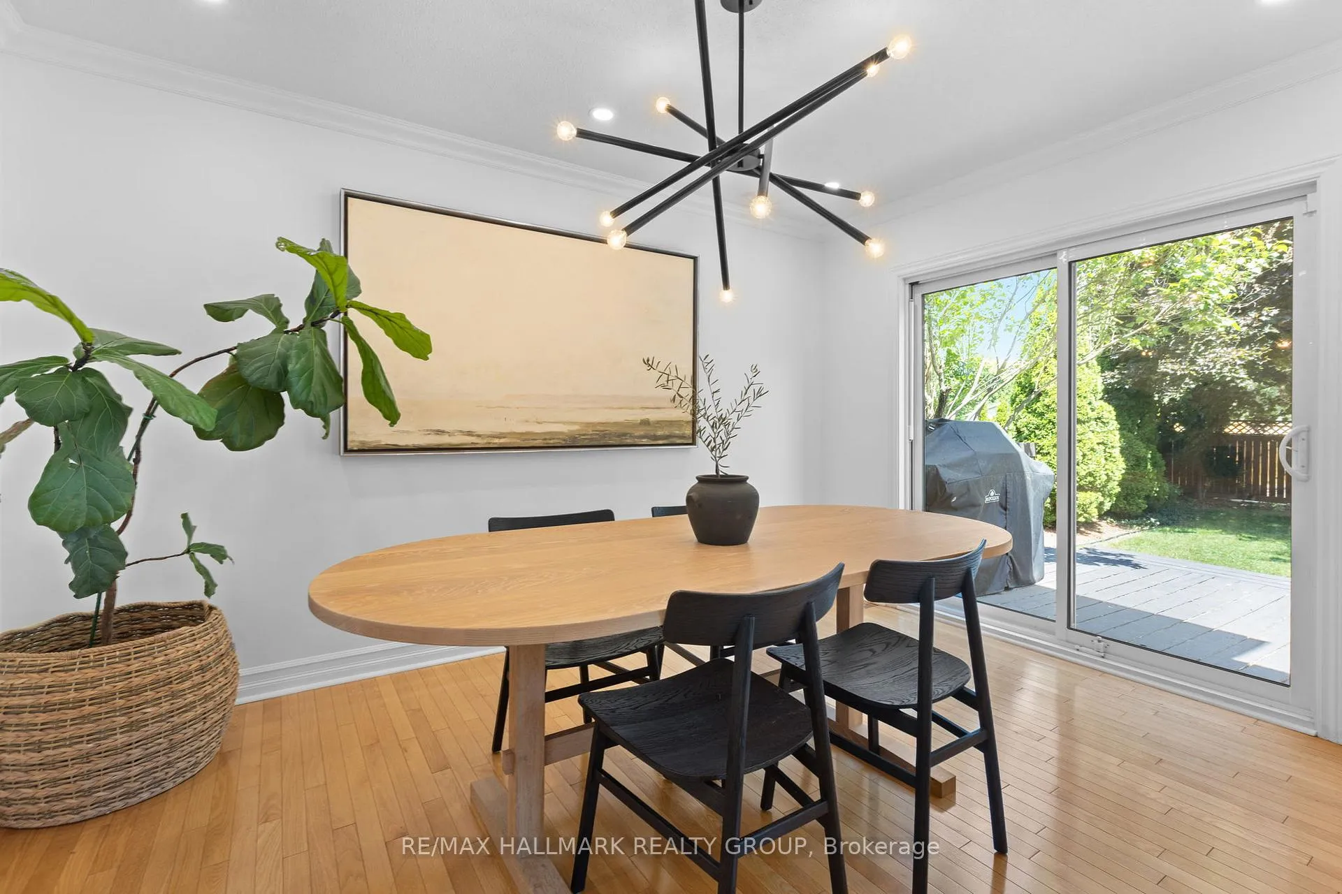 Photo 8 of 804 Adencliffe Drive, Ottawa, Fallingbrook/Ridgemount — HOMEH