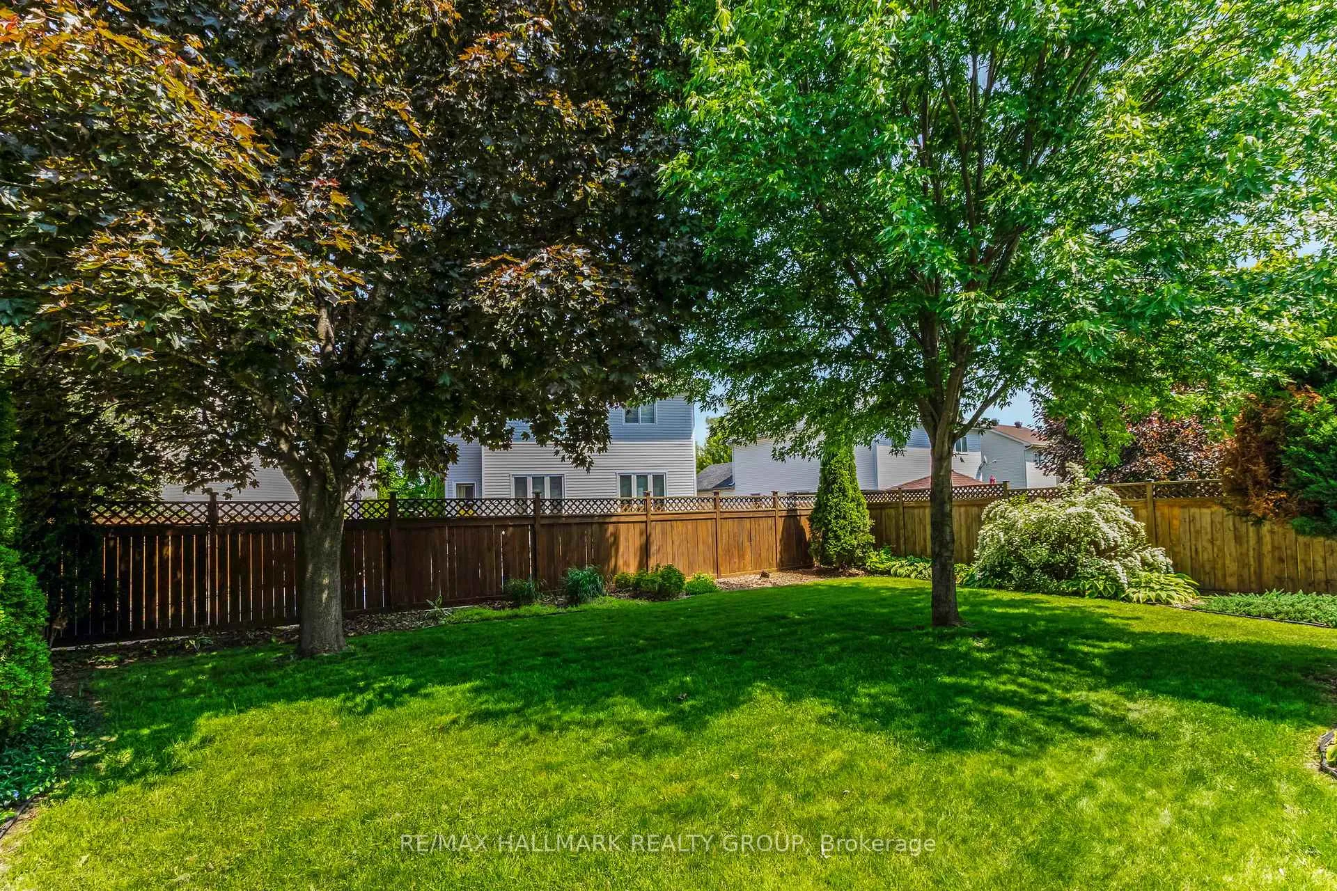 Photo 28 of 804 Adencliffe Drive, Ottawa, Fallingbrook/Ridgemount — HOMEH