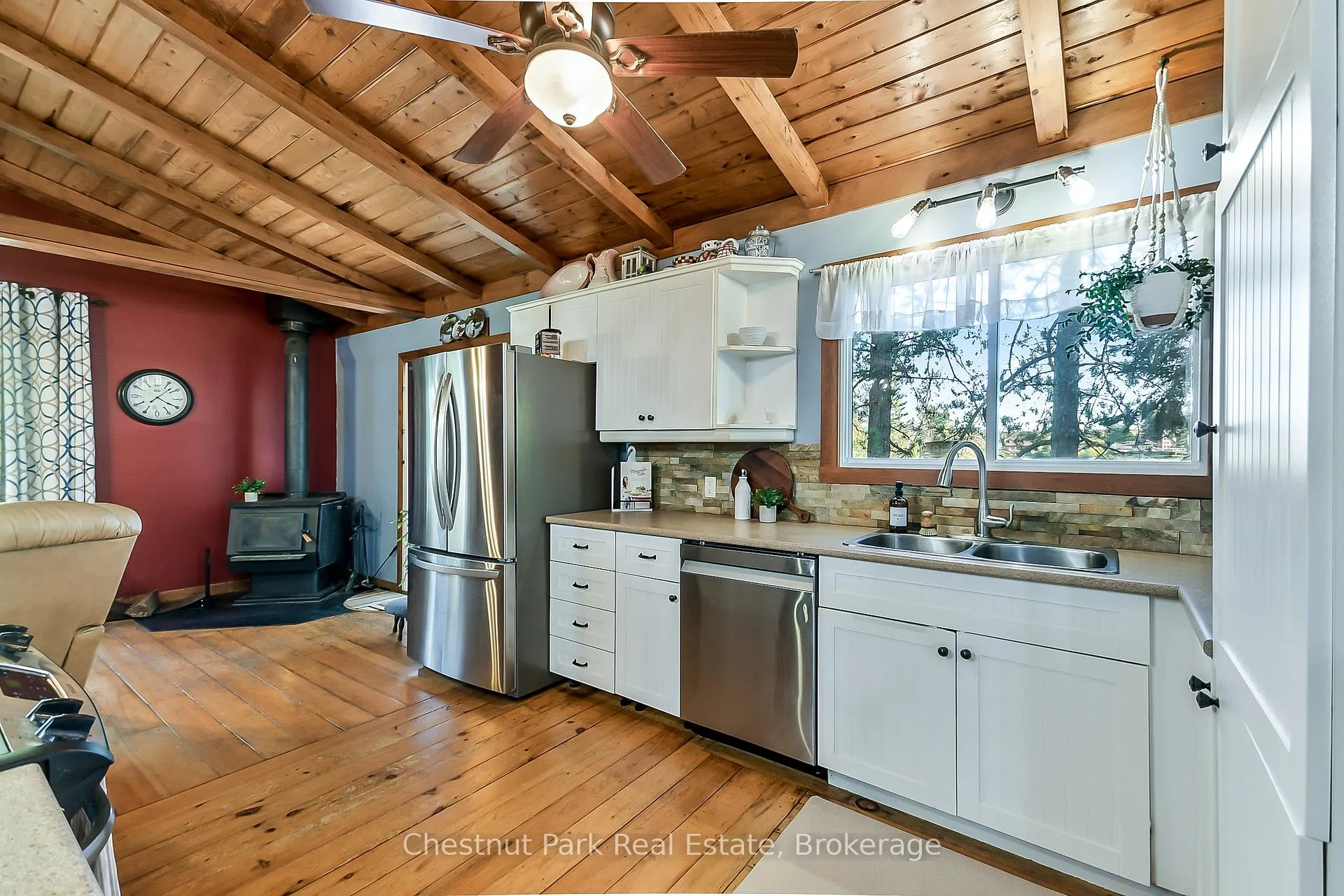 Photo 19 of 1725 518 East Highway, Kearney — HOMEH
