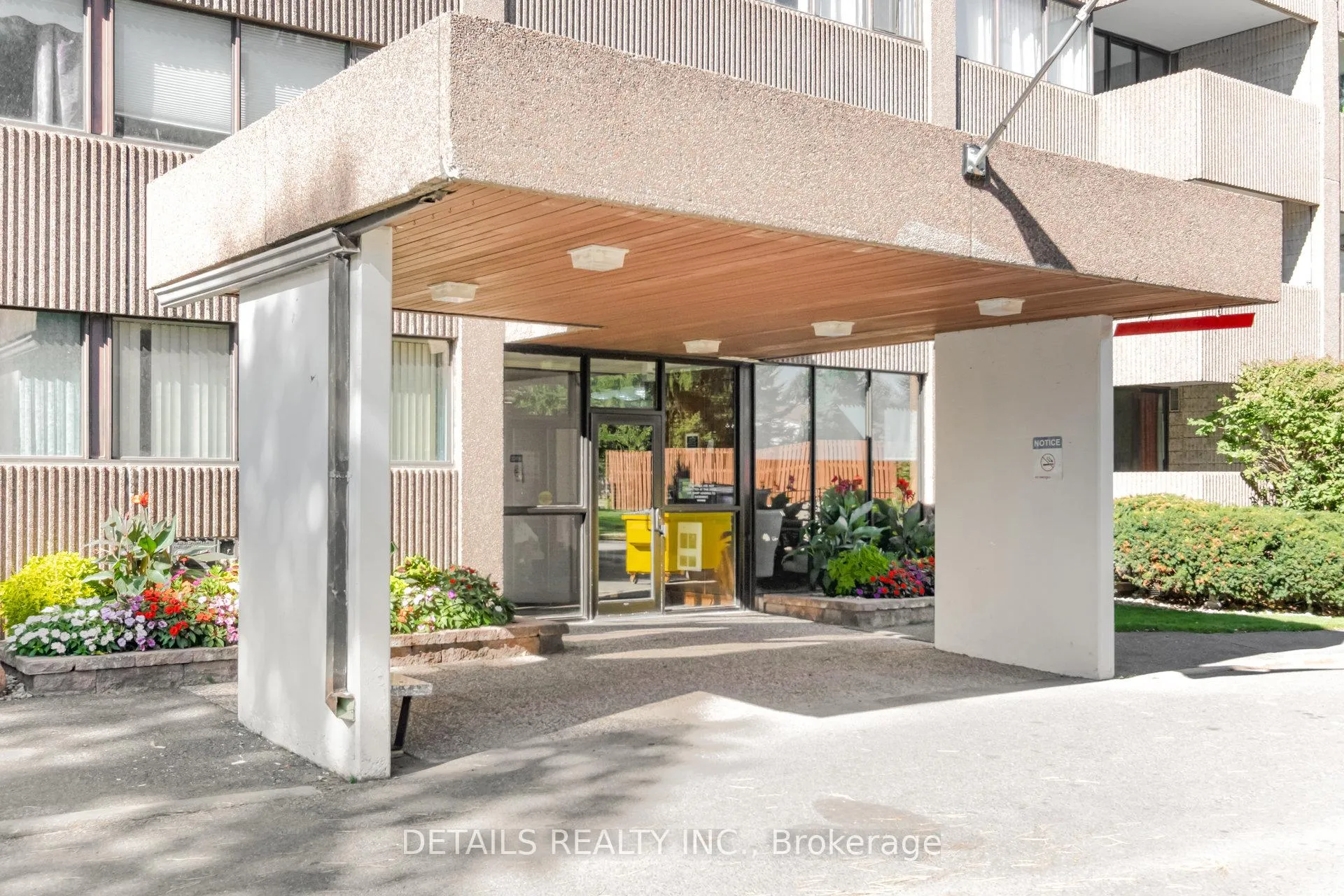 Photo 3 of Unit 906, 1285 Cahill Drive, Ottawa, South Keys — HOMEH