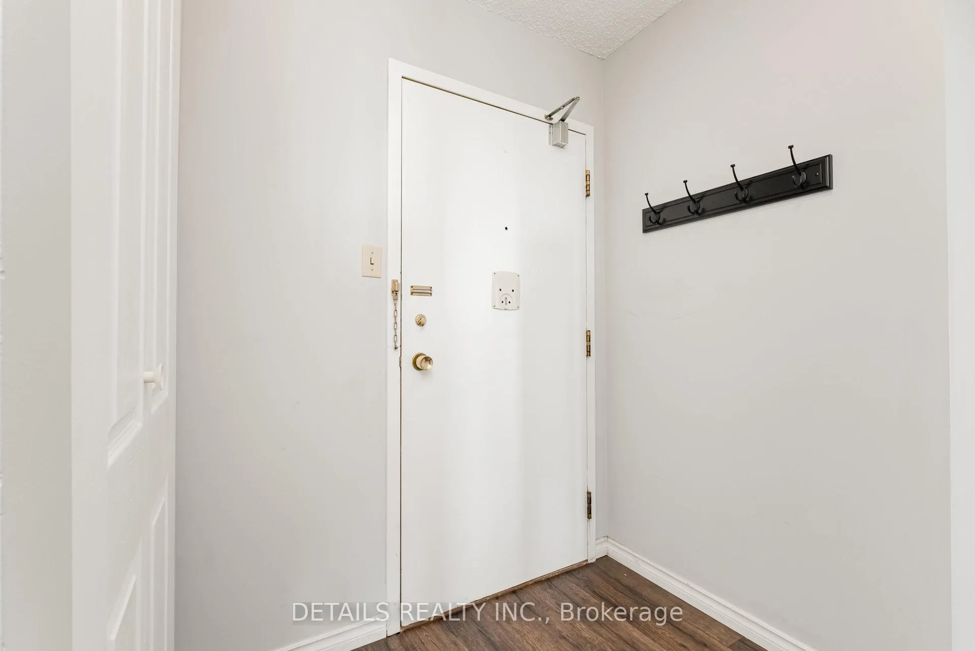Photo 4 of Unit 906, 1285 Cahill Drive, Ottawa, South Keys — HOMEH