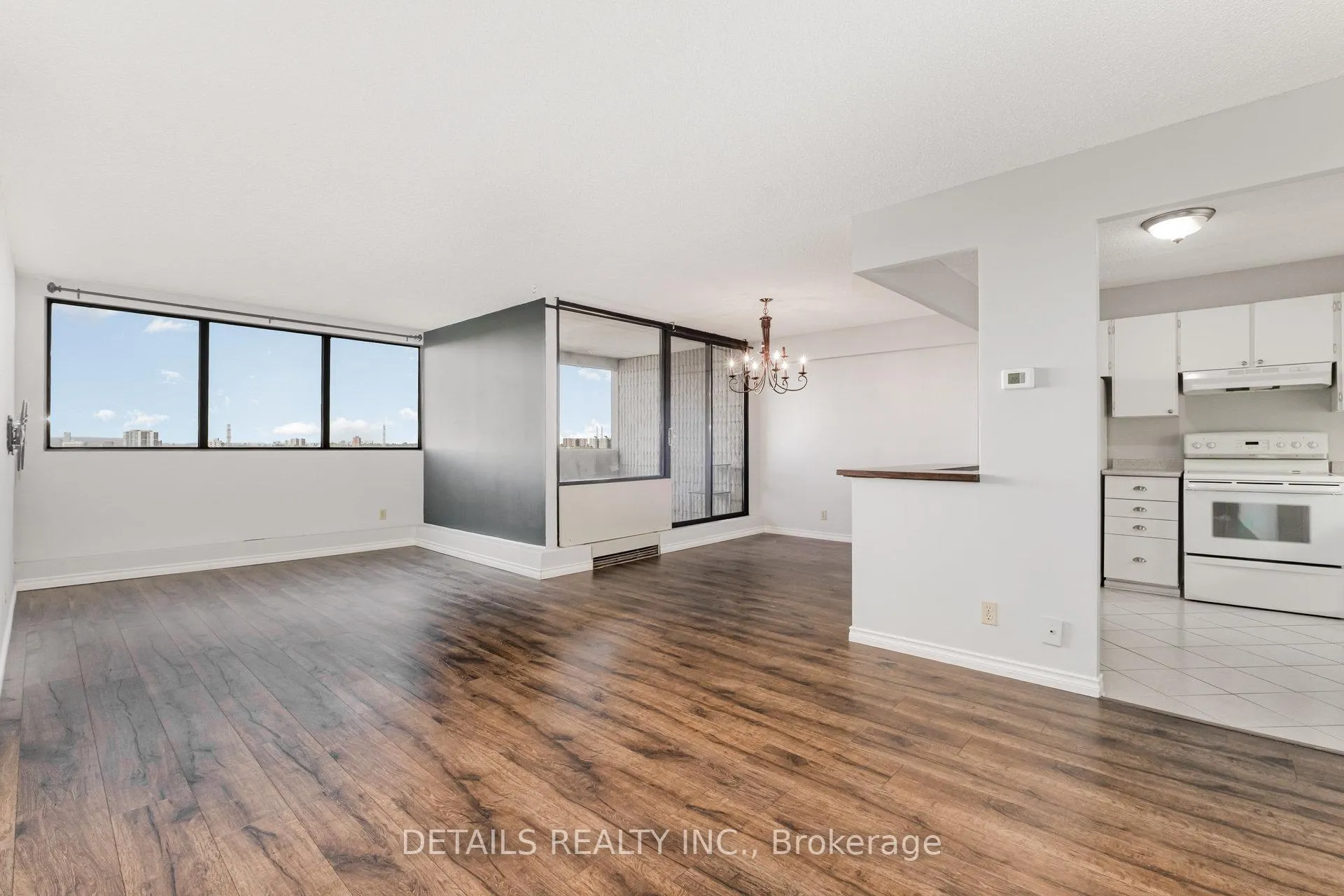 Photo 5 of Unit 906, 1285 Cahill Drive, Ottawa, South Keys — HOMEH