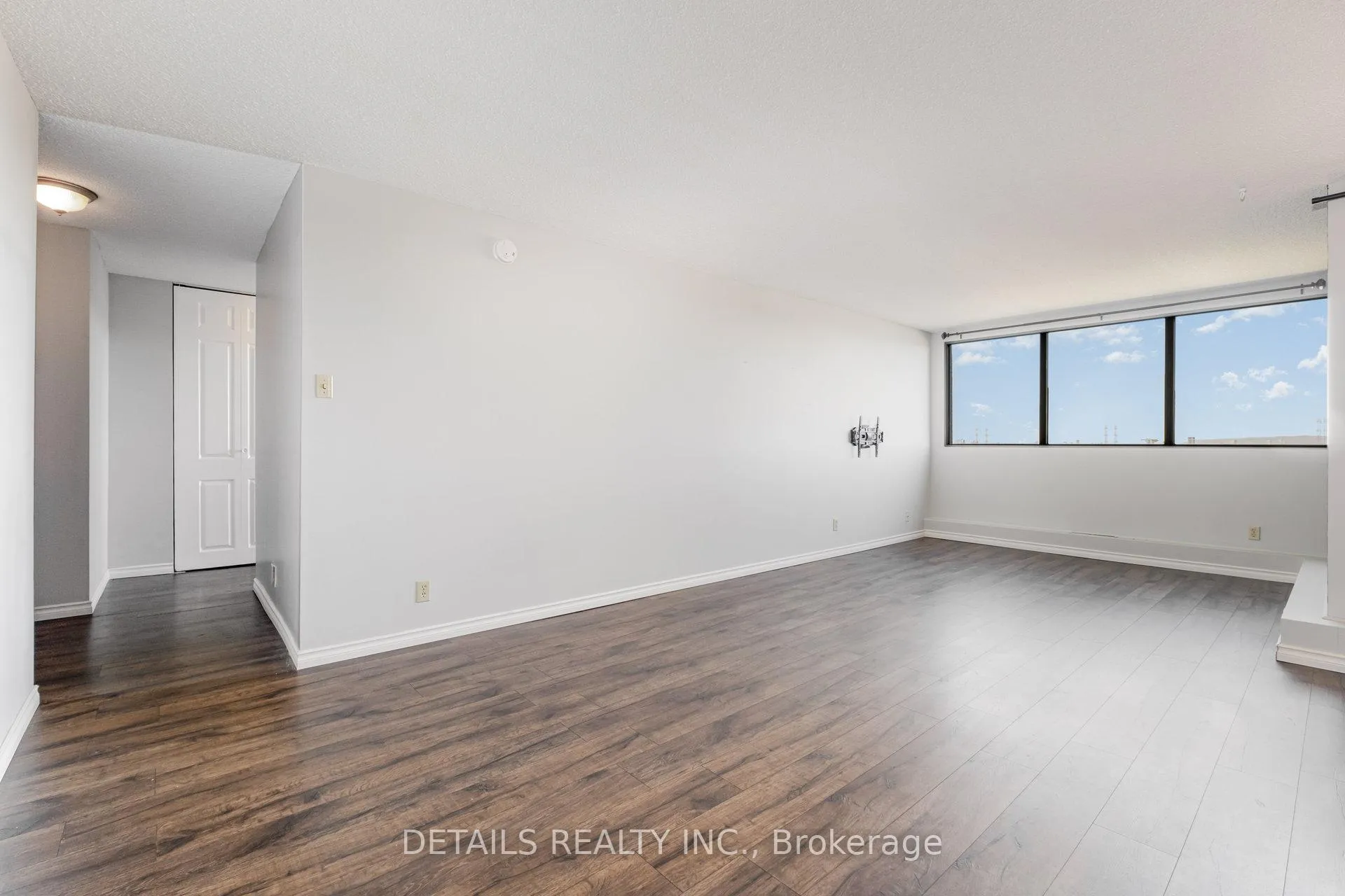 Photo 6 of Unit 906, 1285 Cahill Drive, Ottawa, South Keys — HOMEH