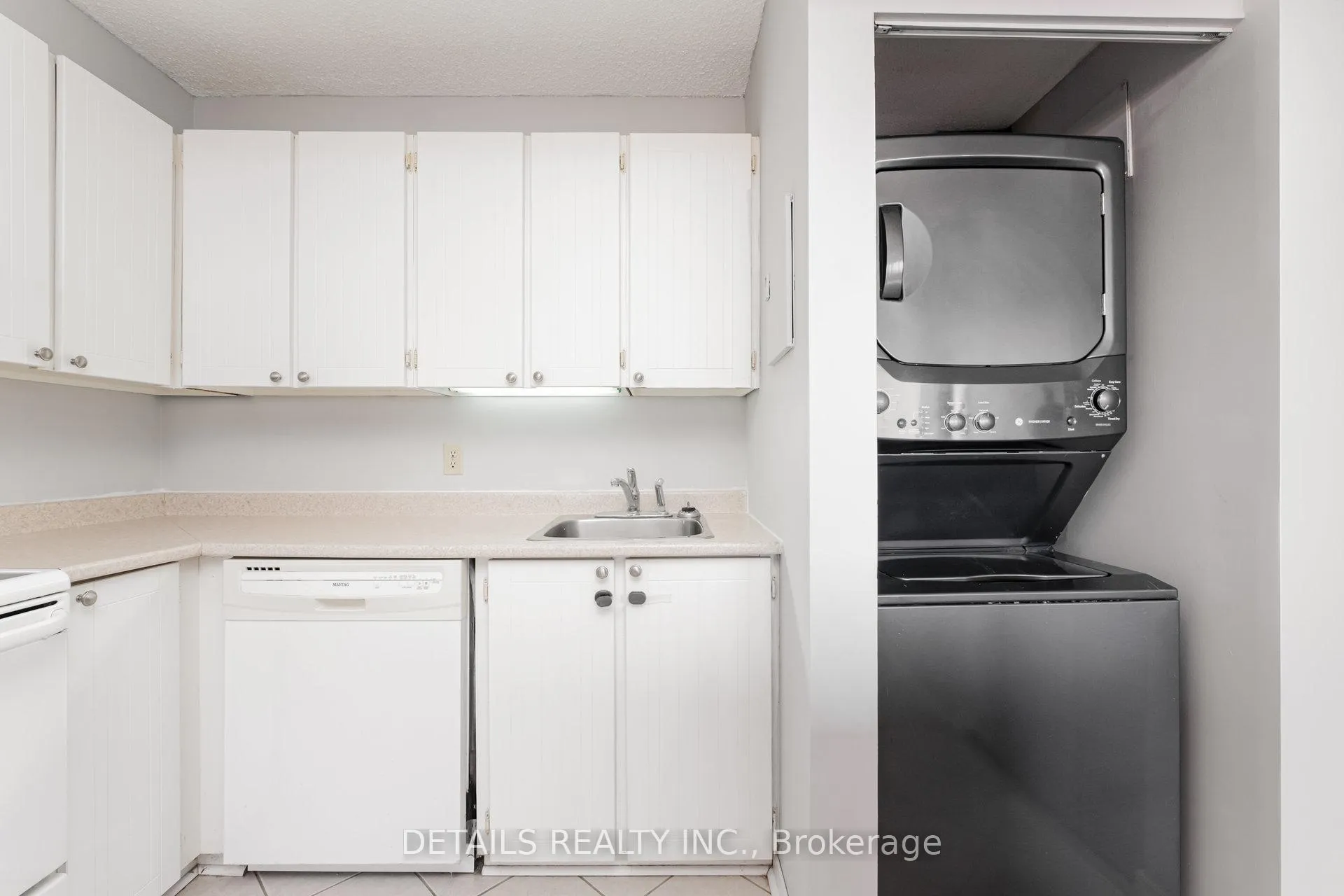 Photo 9 of Unit 906, 1285 Cahill Drive, Ottawa, South Keys — HOMEH