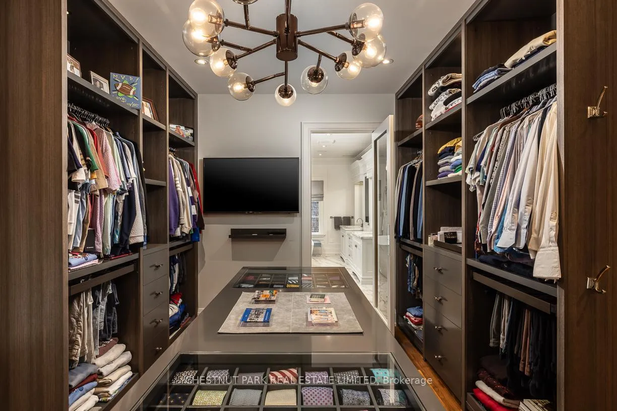 Photo 15 of 9 Dewbourne Avenue, Toronto, Forest Hill South — HOMEH