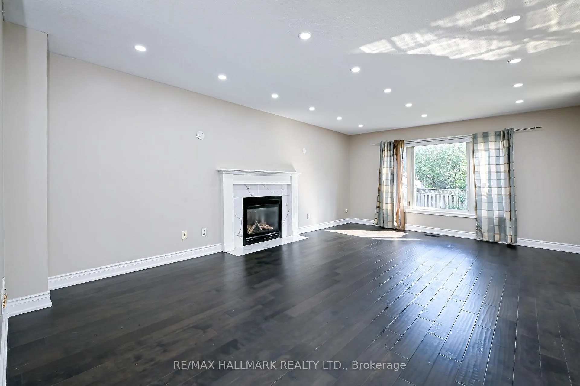 Photo 5 of 103 Winifred Street, Kitchener, Pioneer Tower West — HOMEH