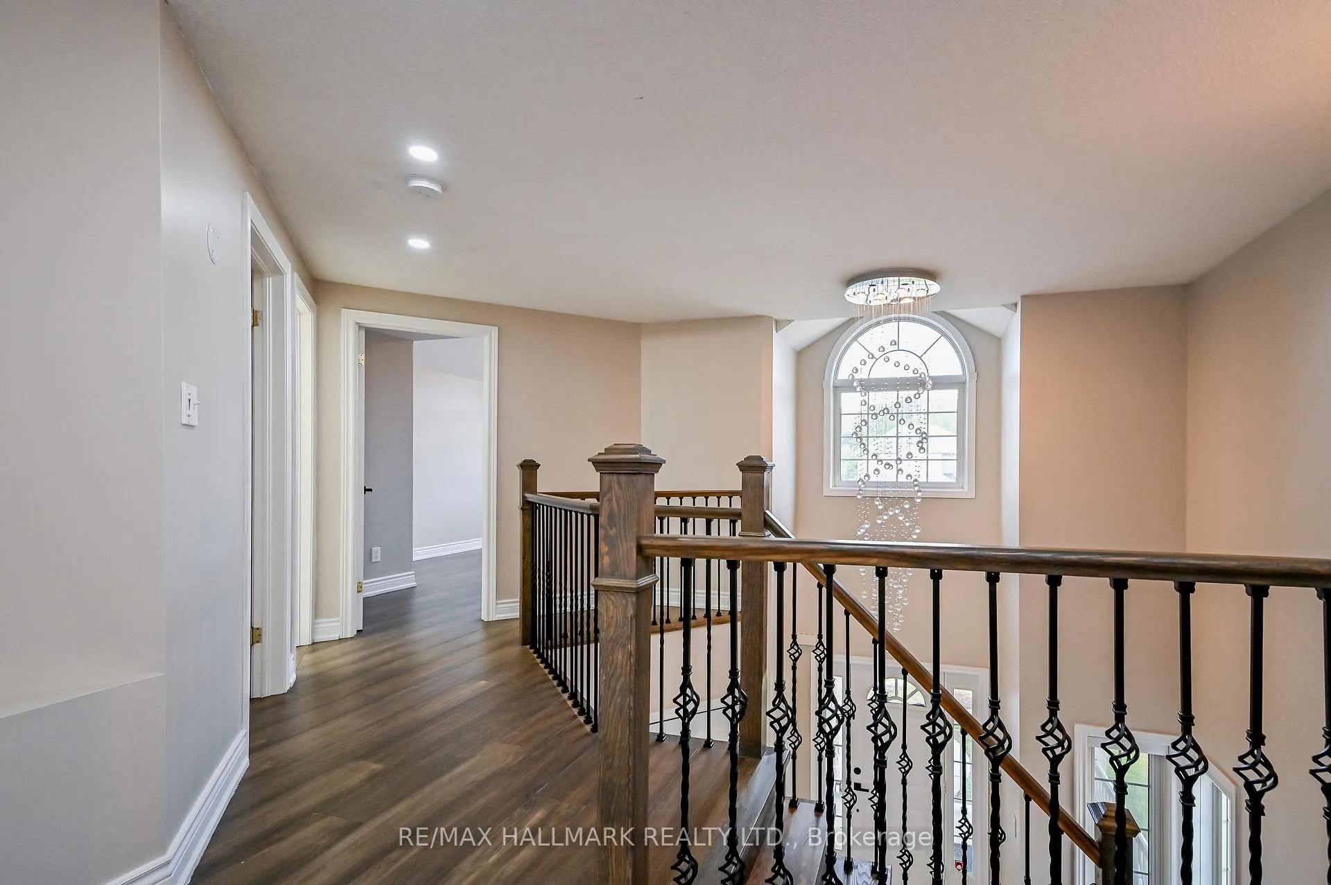 Photo 33 of 103 Winifred Street, Kitchener, Pioneer Tower West — HOMEH