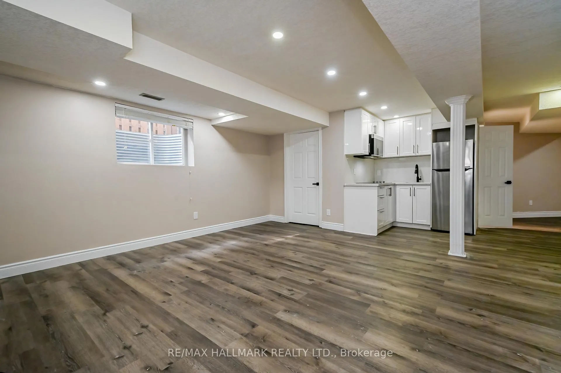 Photo 37 of 103 Winifred Street, Kitchener, Pioneer Tower West — HOMEH
