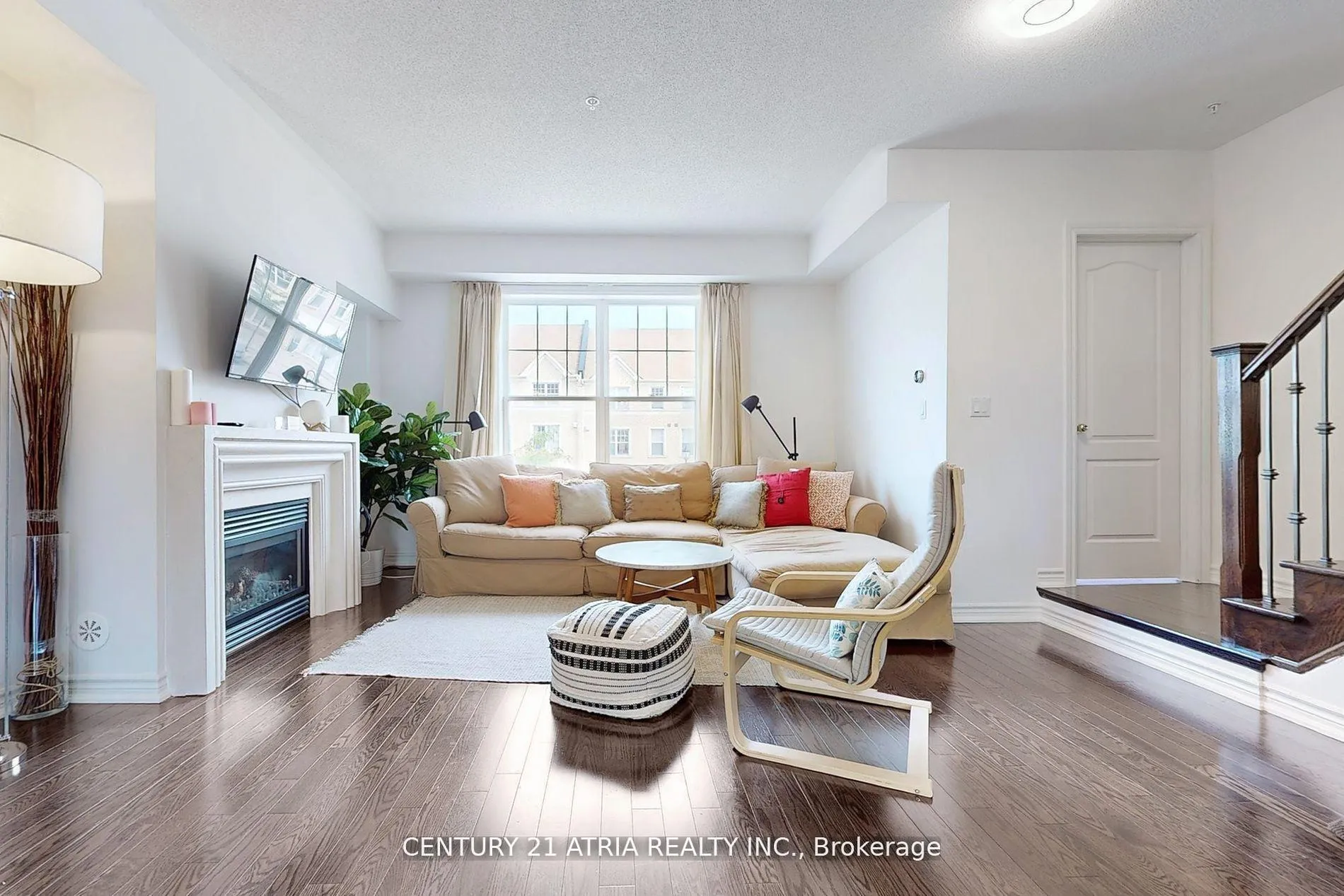 Photo 13 of 17 Cathedral High Street, Markham, Cathedraltown — HOMEH