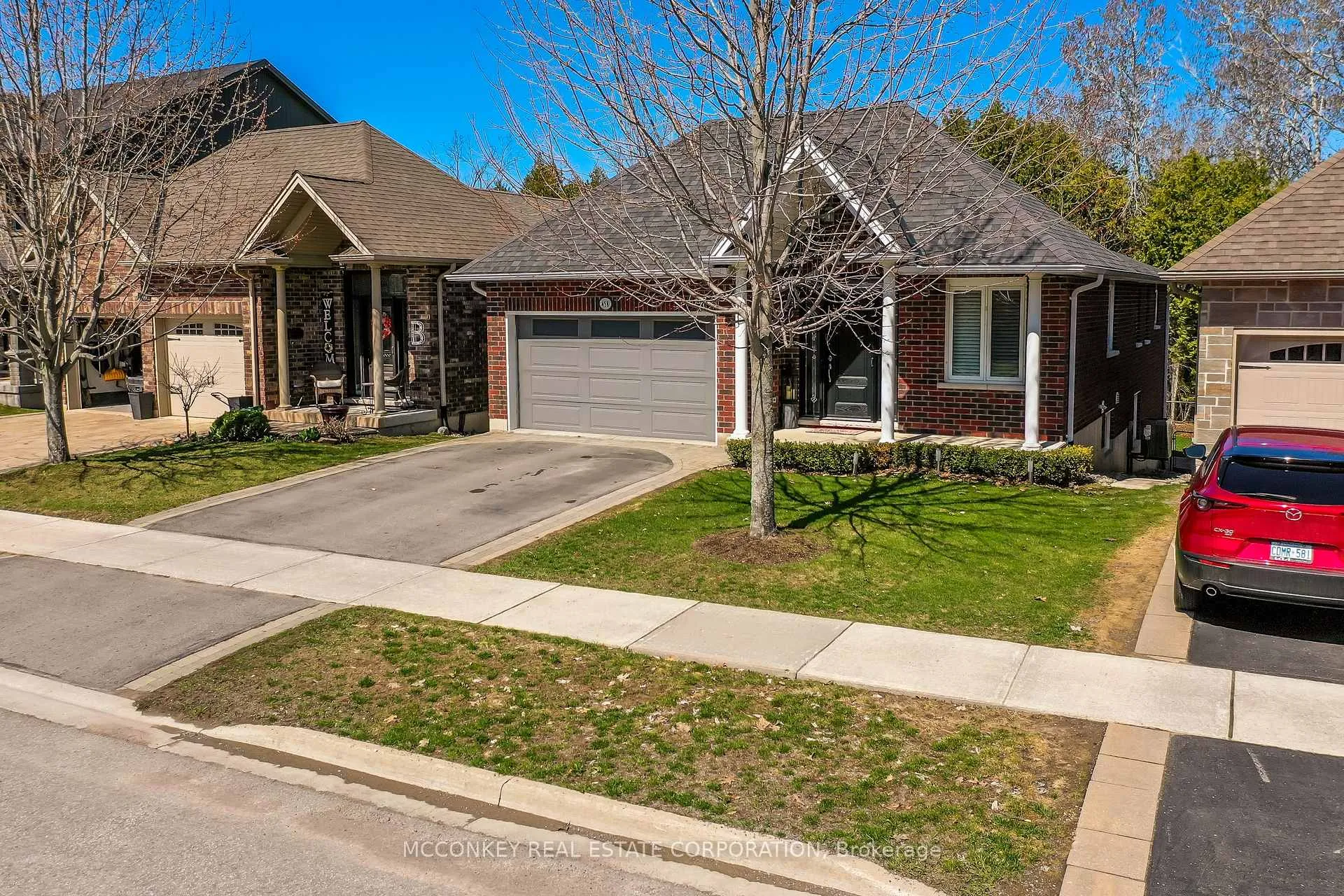 Photo 4 of 458 Raymond Street, Peterborough, Northcrest Ward 5 — HOMEH