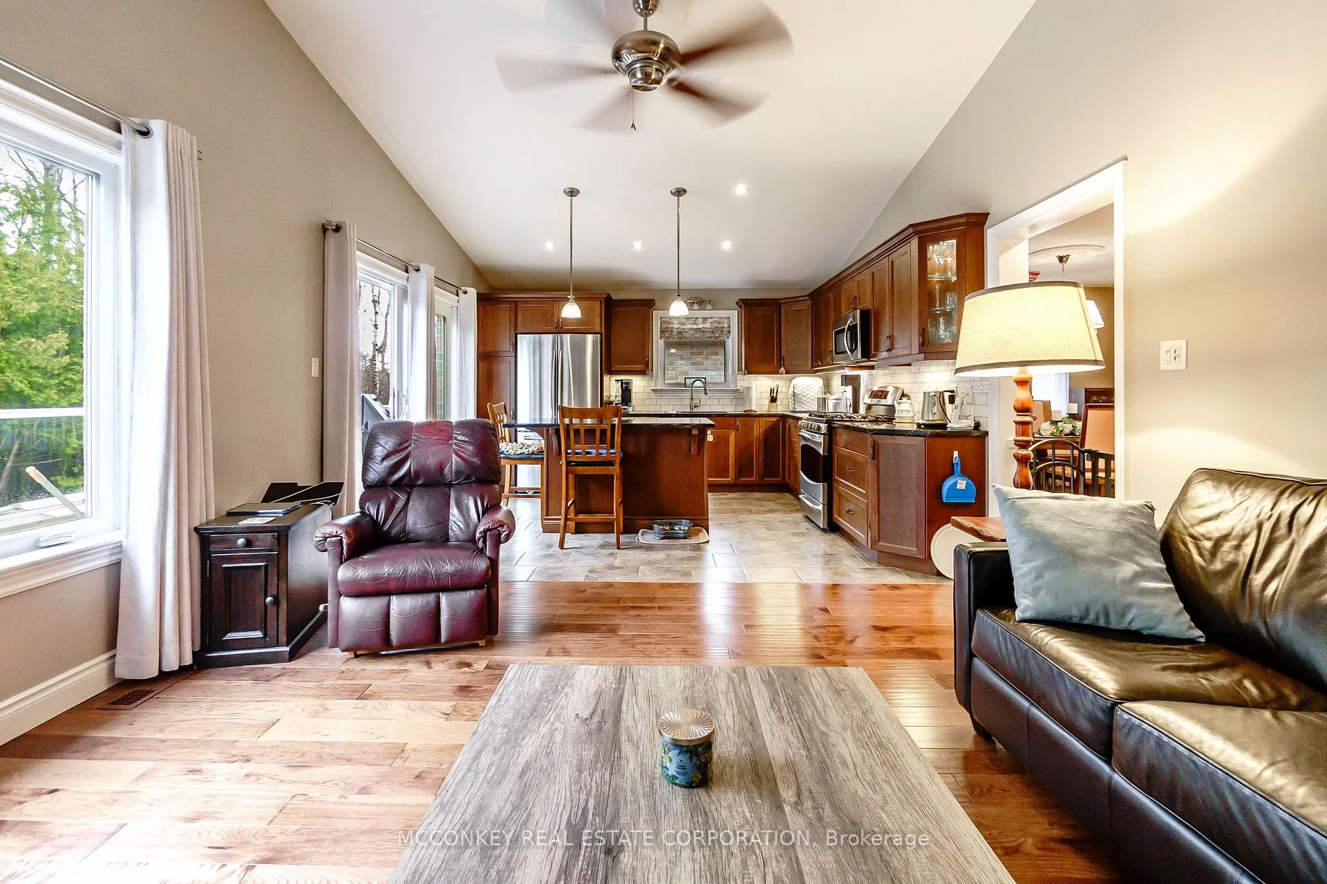 Photo 14 of 458 Raymond Street, Peterborough, Northcrest Ward 5 — HOMEH