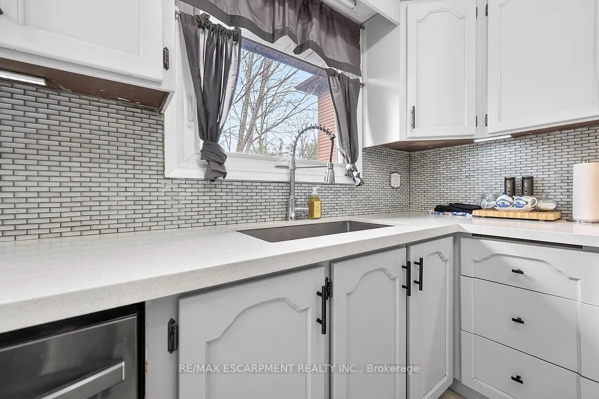 Photo 8 of 56 Hummingbird Lane, Hamilton, Bruleville — HOMEH