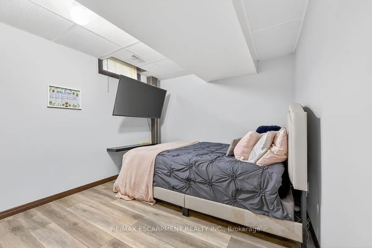 Photo 39 of 56 Hummingbird Lane, Hamilton, Bruleville — HOMEH