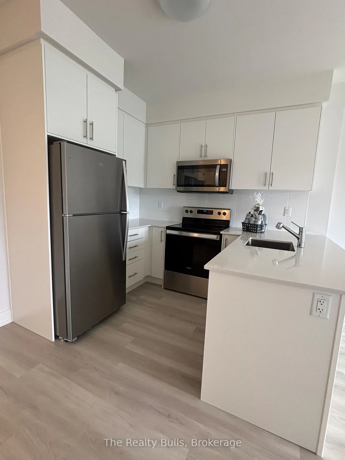 Photo 3 of Unit 509, 1100 Lackner Place E, Kitchener — HOMEH