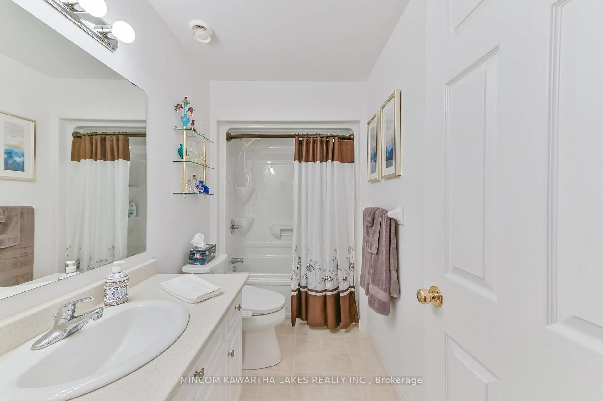 Photo 39 of 218 Lorne Court, Selwyn — HOMEH