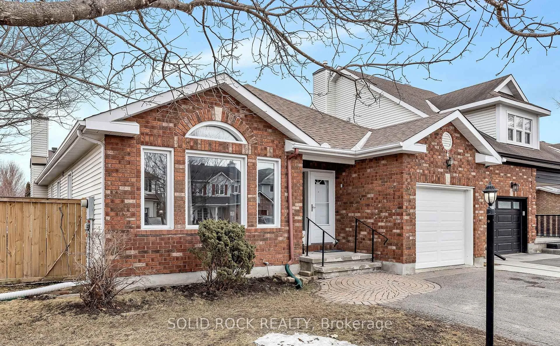 Photo 2 of 2 Newborough Crescent, Ottawa, Barrhaven East — HOMEH