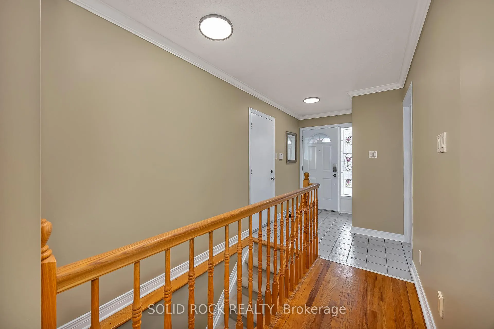 Photo 4 of 2 Newborough Crescent, Ottawa, Barrhaven East — HOMEH