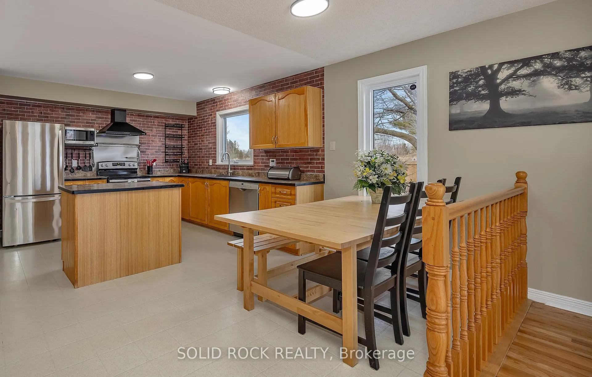 Photo 6 of 2 Newborough Crescent, Ottawa, Barrhaven East — HOMEH