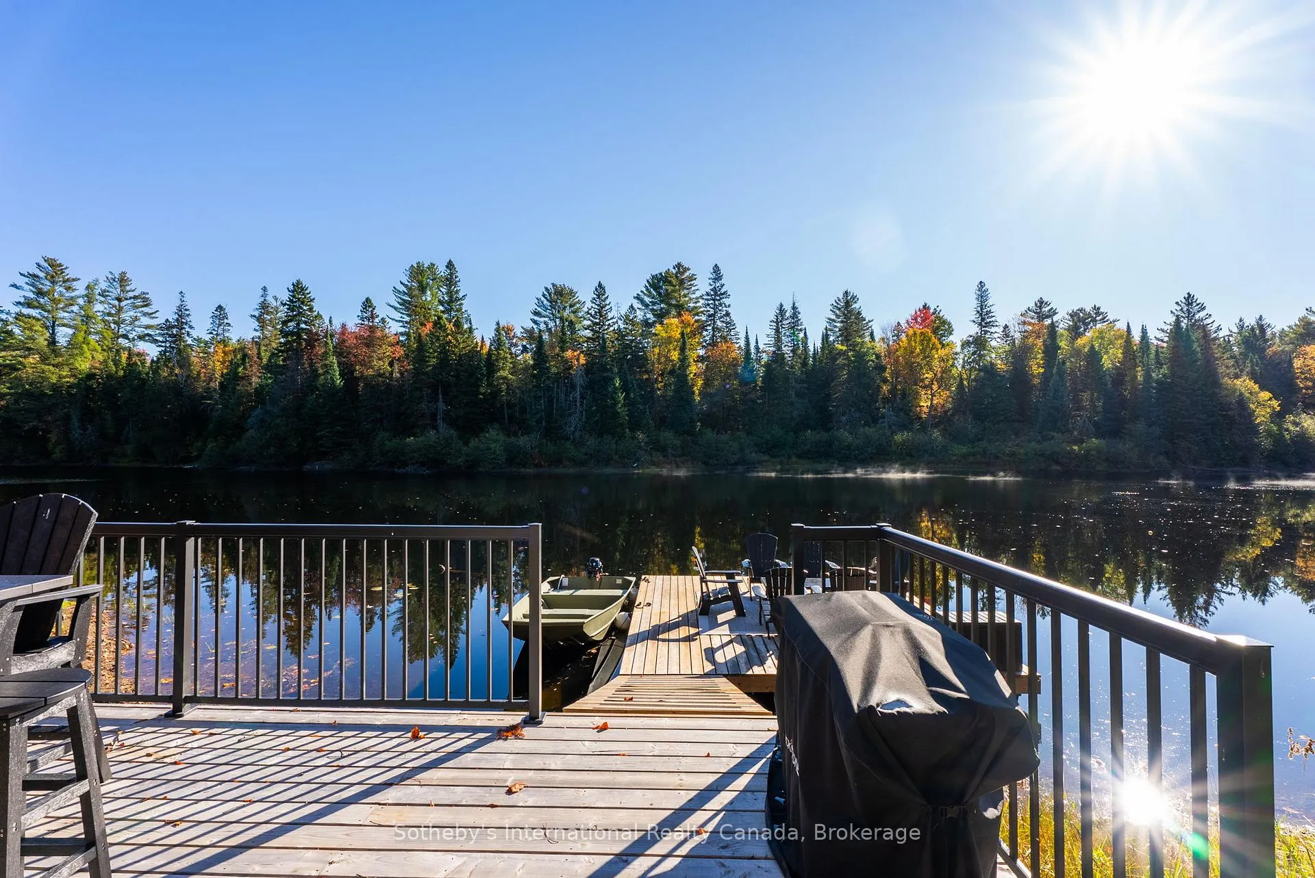Photo 2 of 26 Mcgregor Way, Bracebridge, Macaulay — HOMEH