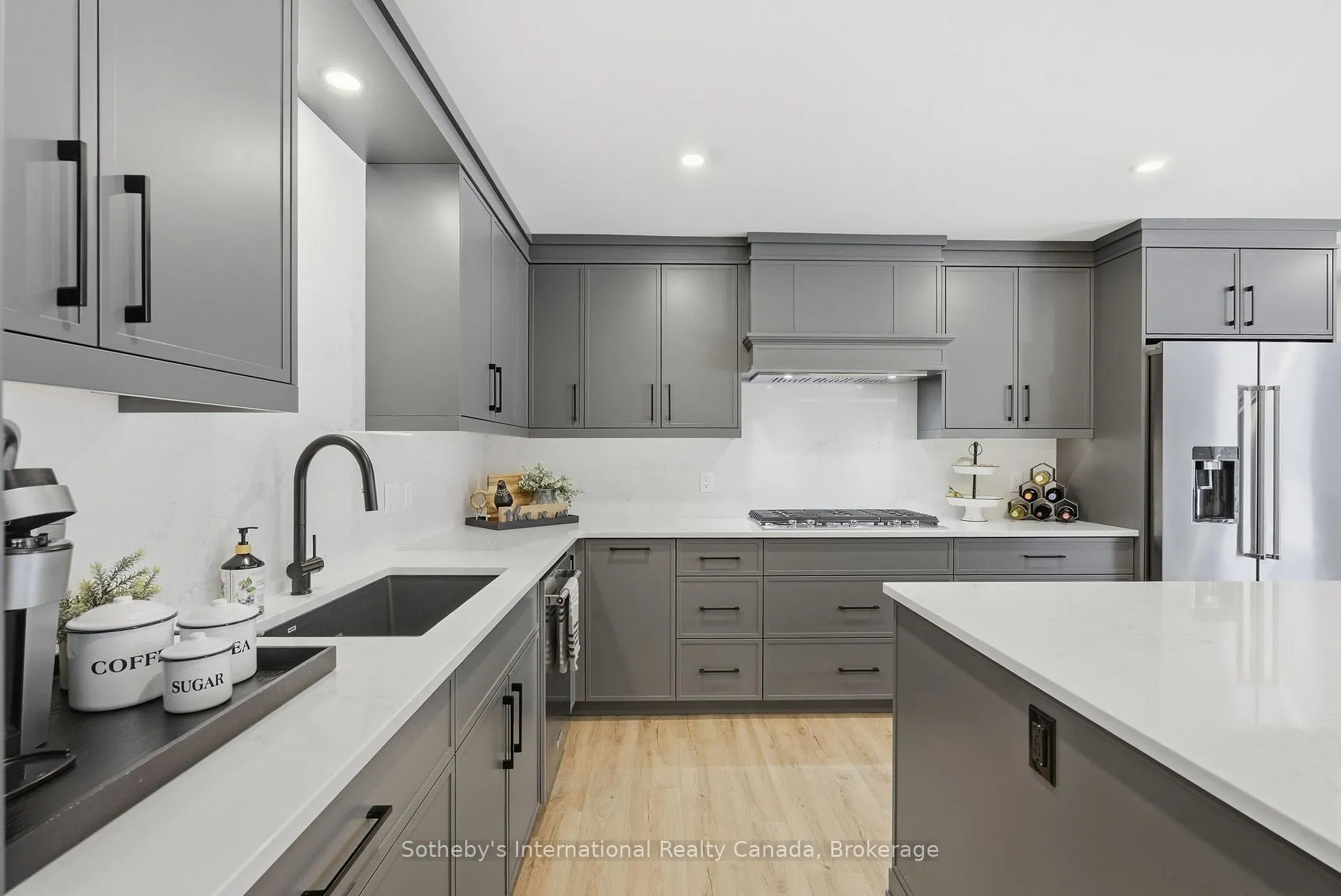 Photo 10 of 26 Mcgregor Way, Bracebridge, Macaulay — HOMEH