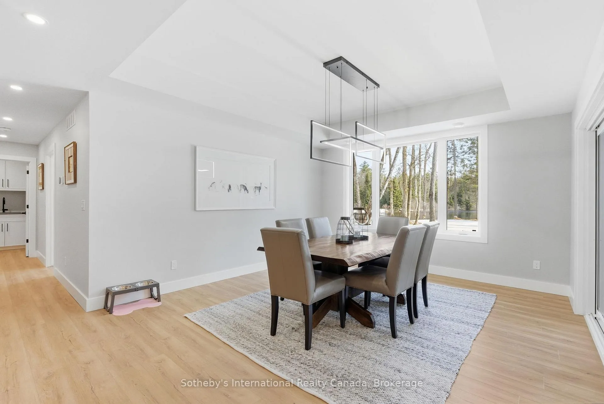Photo 13 of 26 Mcgregor Way, Bracebridge, Macaulay — HOMEH