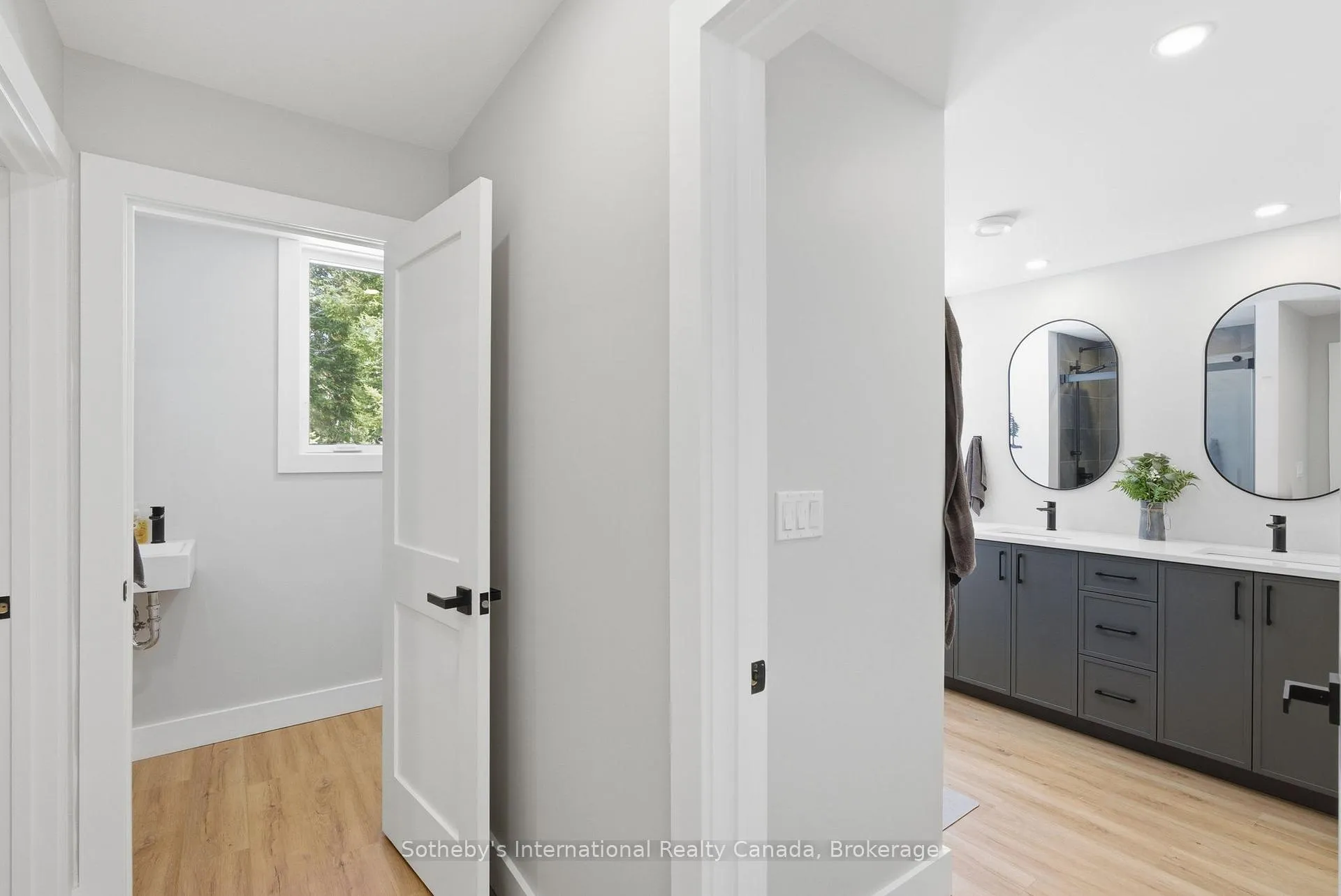 Photo 20 of 26 Mcgregor Way, Bracebridge, Macaulay — HOMEH