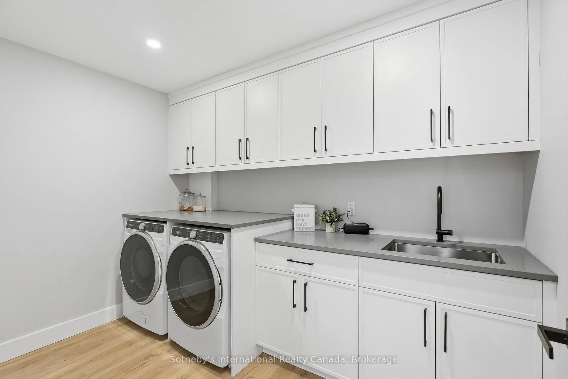 Photo 36 of 26 Mcgregor Way, Bracebridge, Macaulay — HOMEH
