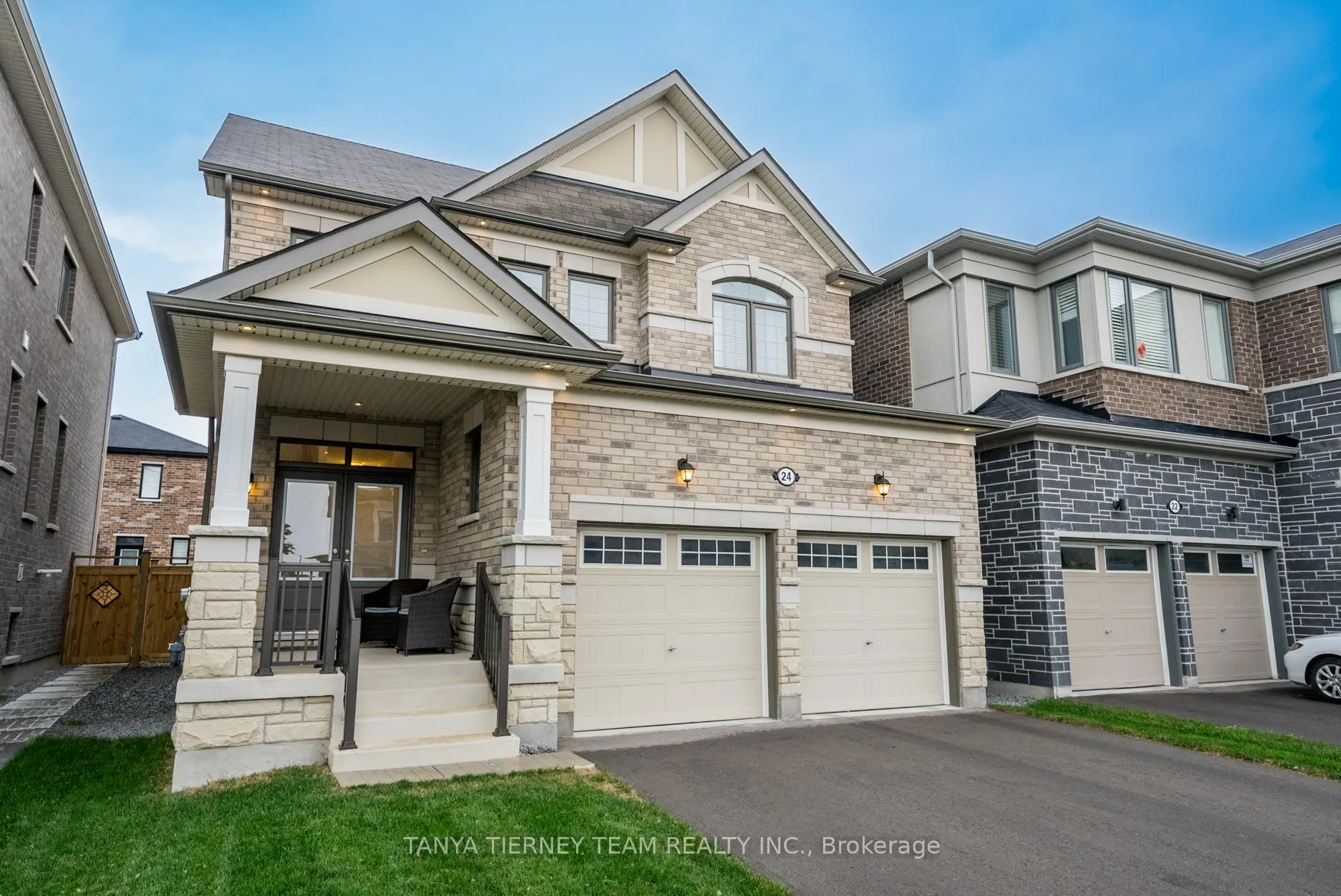 Photo 2 of 24 Lockyer Drive, Whitby, Lynde Creek — HOMEH