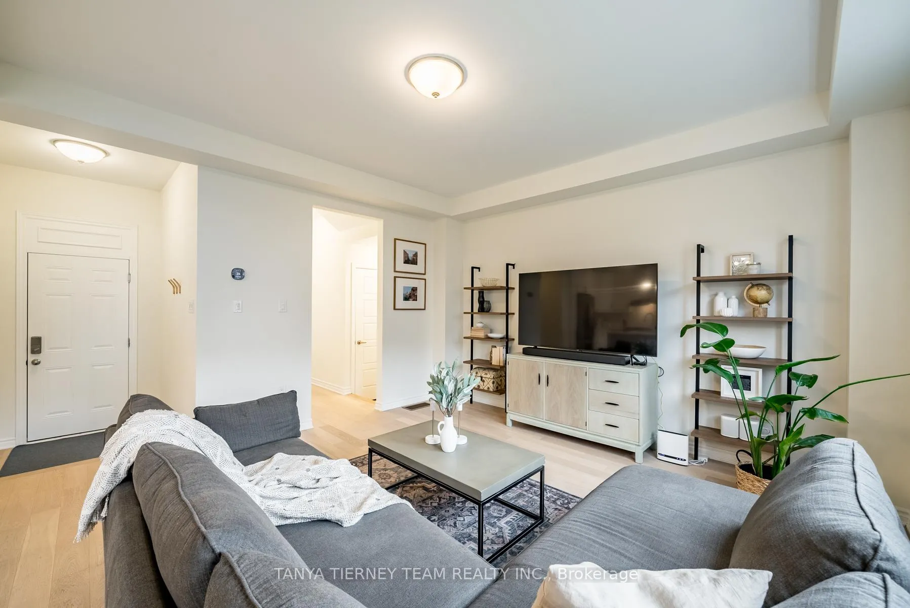 Photo 11 of 24 Lockyer Drive, Whitby, Lynde Creek — HOMEH