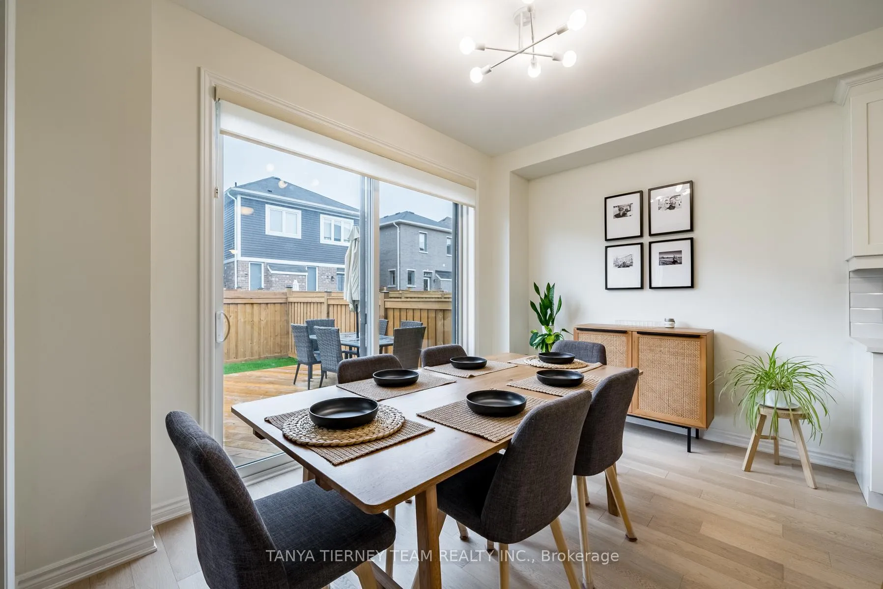 Photo 12 of 24 Lockyer Drive, Whitby, Lynde Creek — HOMEH