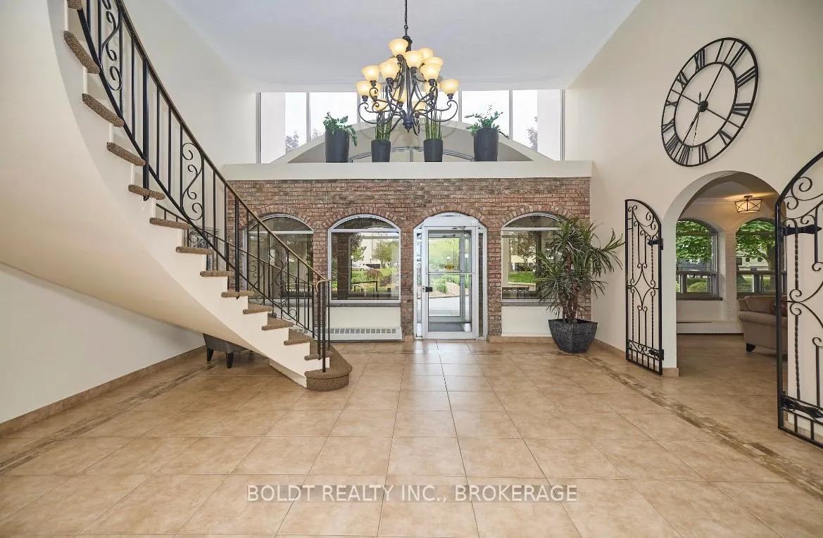 Photo 7 of Unit 409, 365 Geneva Street, St. Catharines, Fairview — HOMEH