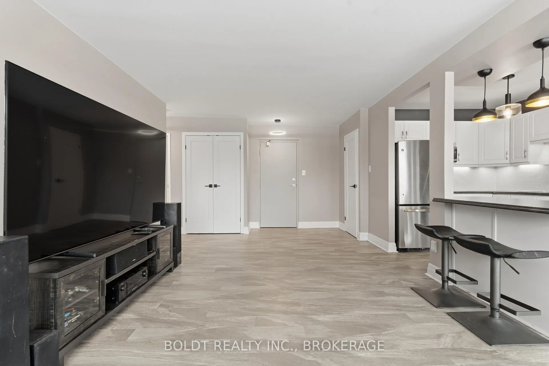 Photo 13 of Unit 409, 365 Geneva Street, St. Catharines, Fairview — HOMEH