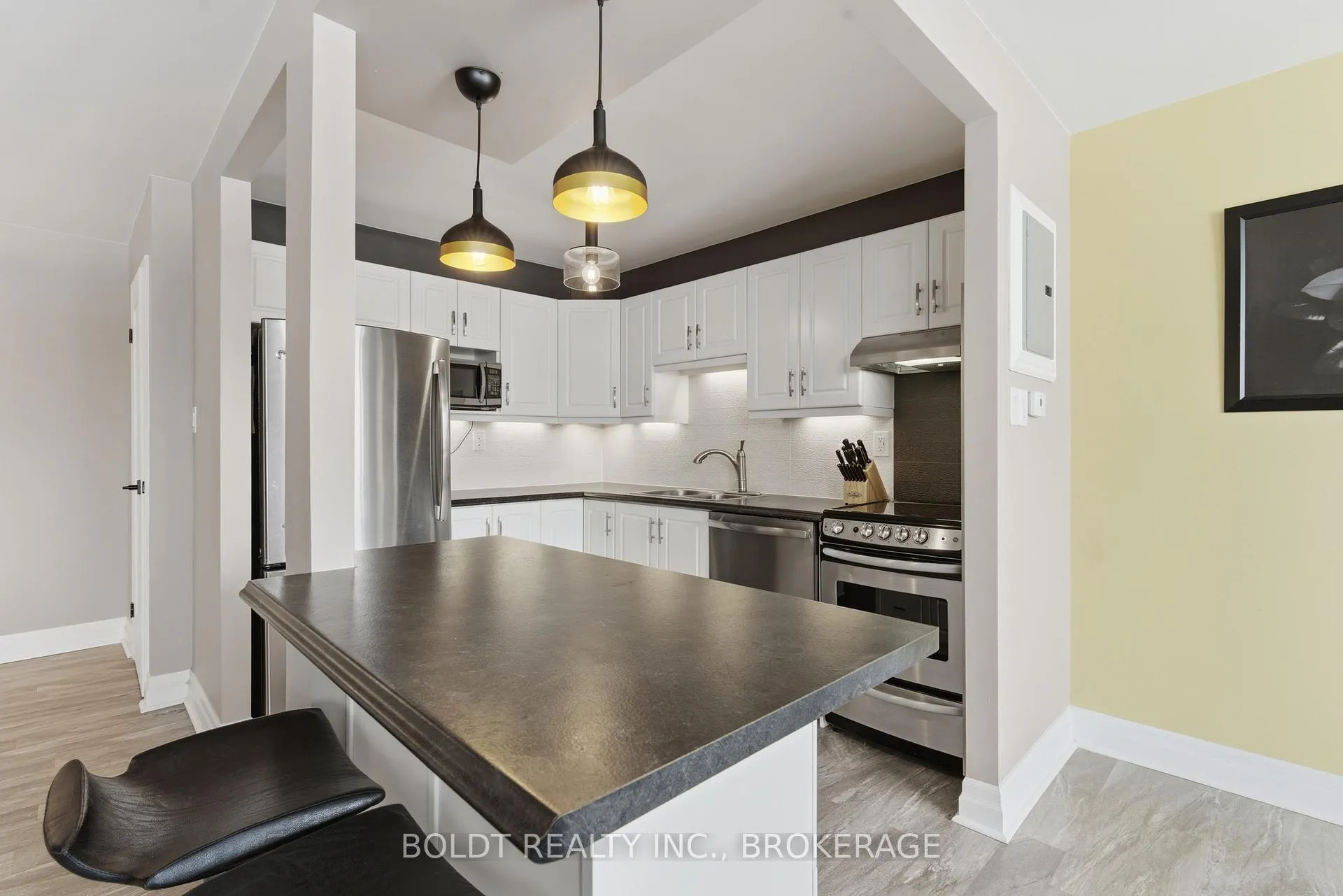 Photo 20 of Unit 409, 365 Geneva Street, St. Catharines, Fairview — HOMEH